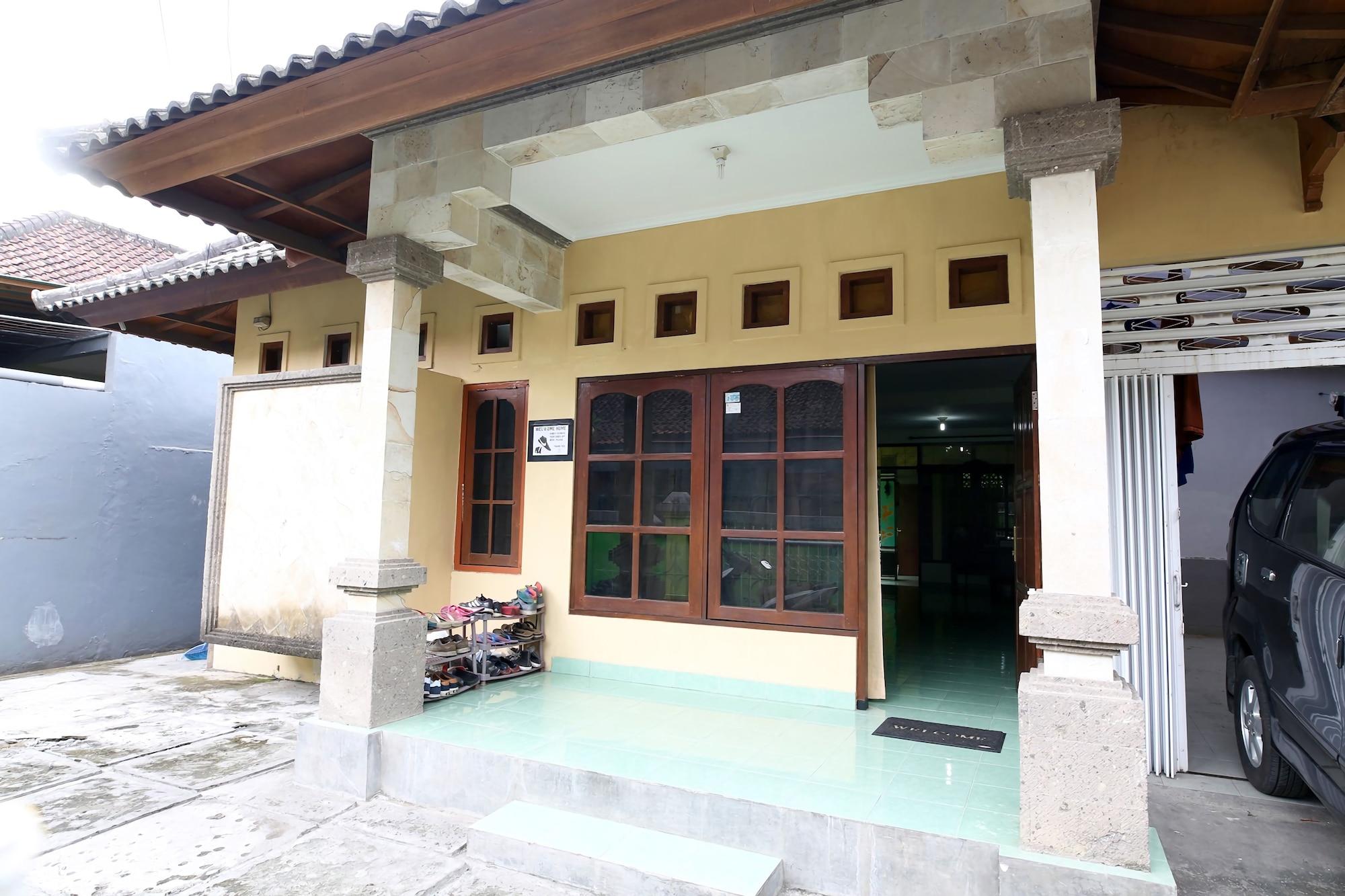 Varios Morotai Camp Hostel -Adult Only