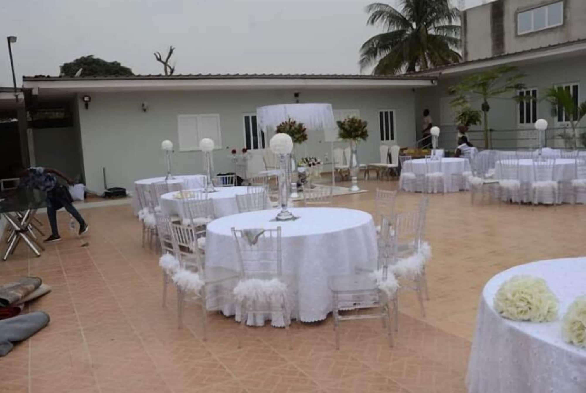 Salón de Baile Guest House Terezinha