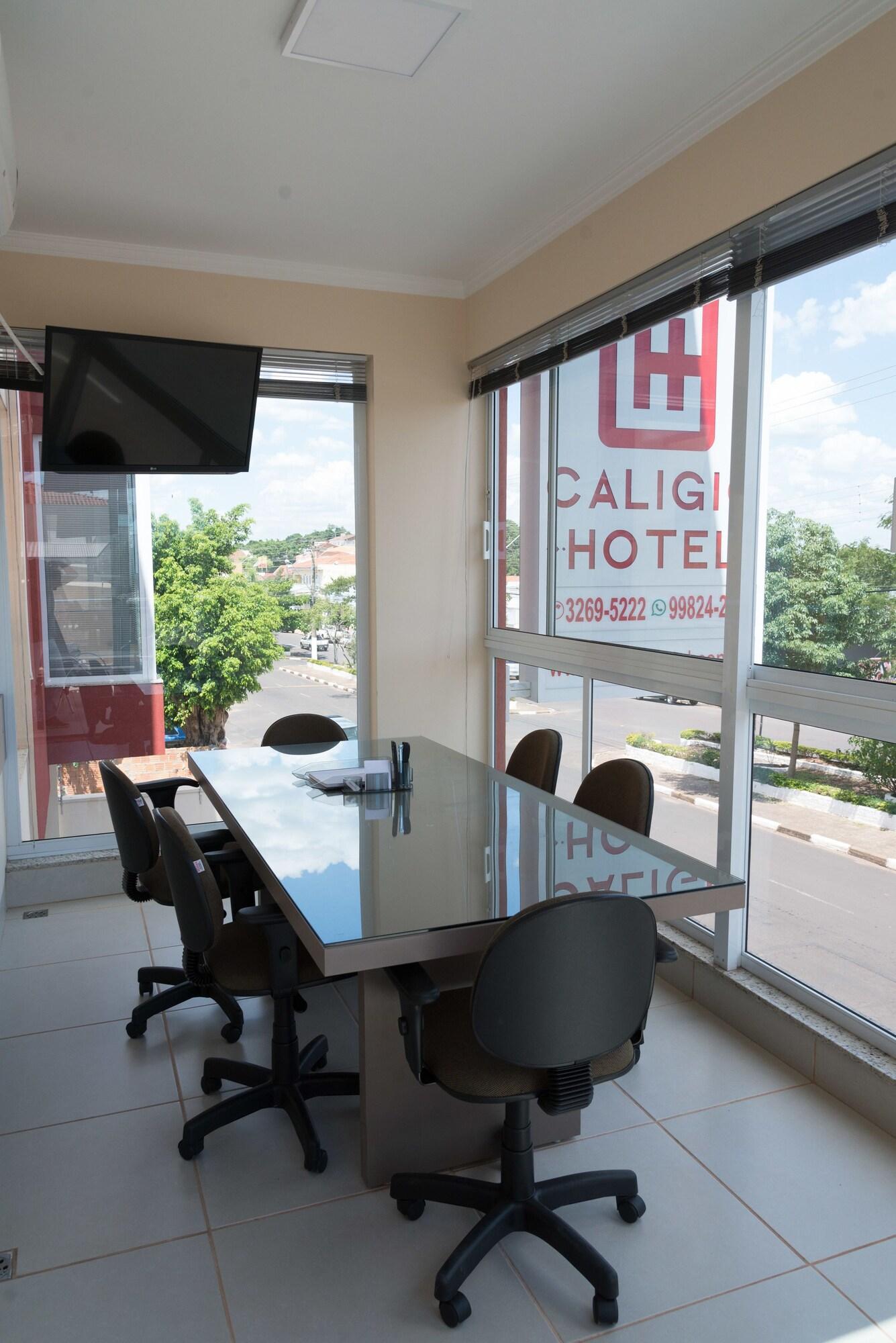 Centro de Negocios Caligio Hotel