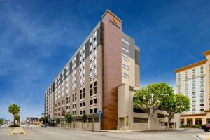 Alojamiento - La Quinta Inn & Suites LAX