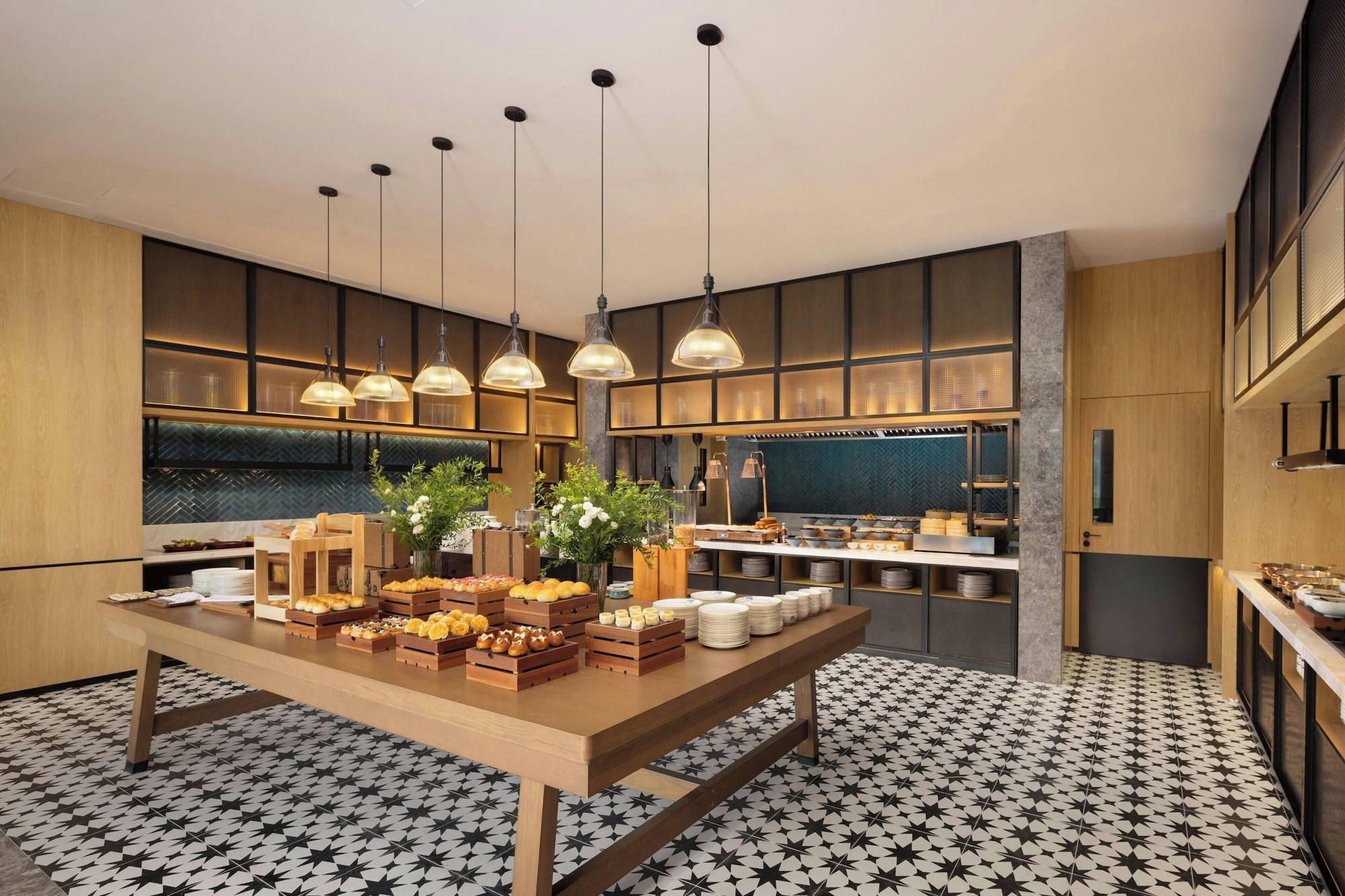 Restaurant Four Points By Sheraton Wuyuan