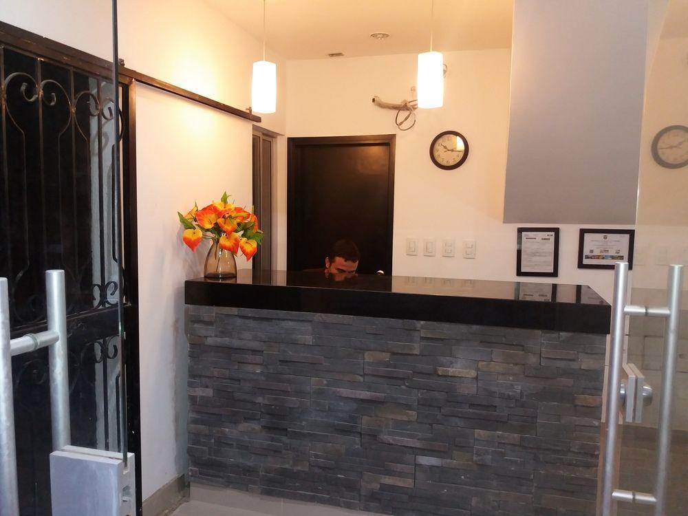 Vista Lobby Hotel Calle Santodomingo