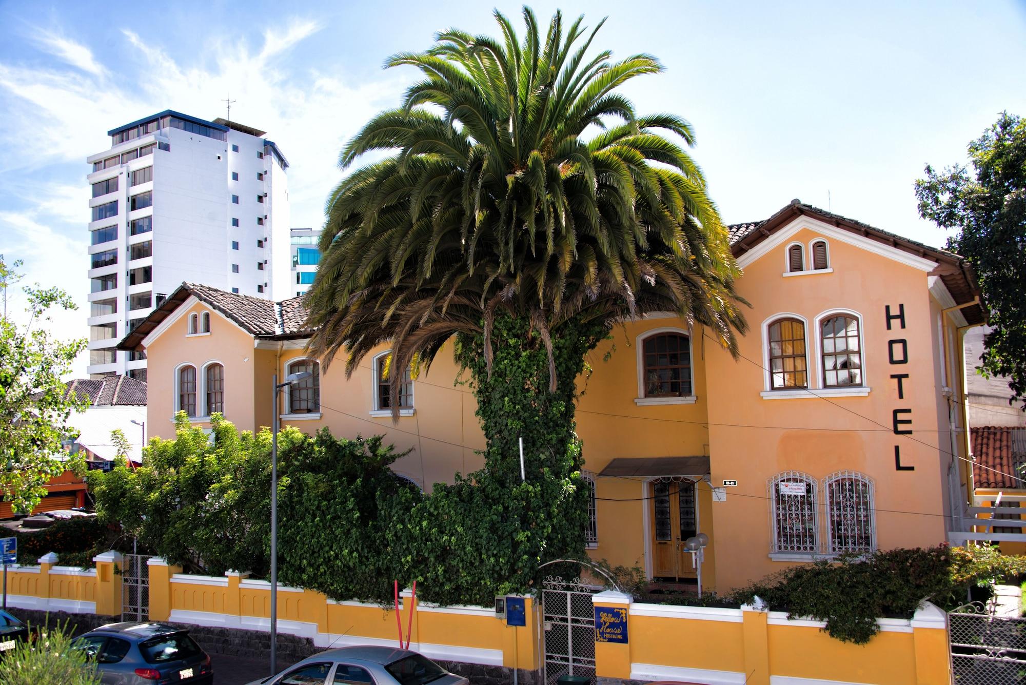 Varios Yellow House