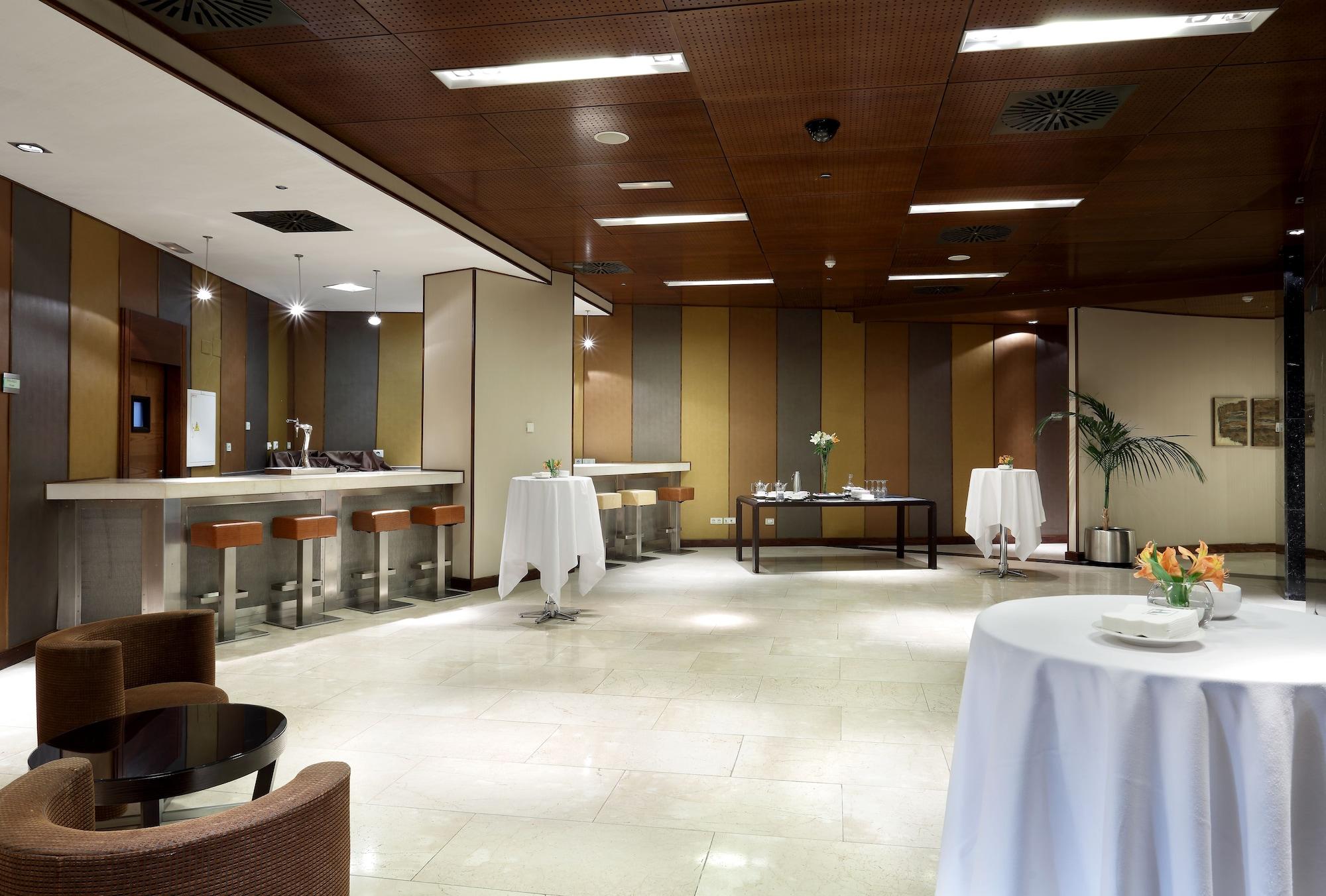 Bar/Salón Eurostars Suites Mirasierra