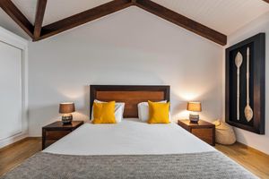 Alquiler Vacacional - Stylish 2 Bedroom Stone House On Ocean Front In São Jorge, Azores (Belo Surf)