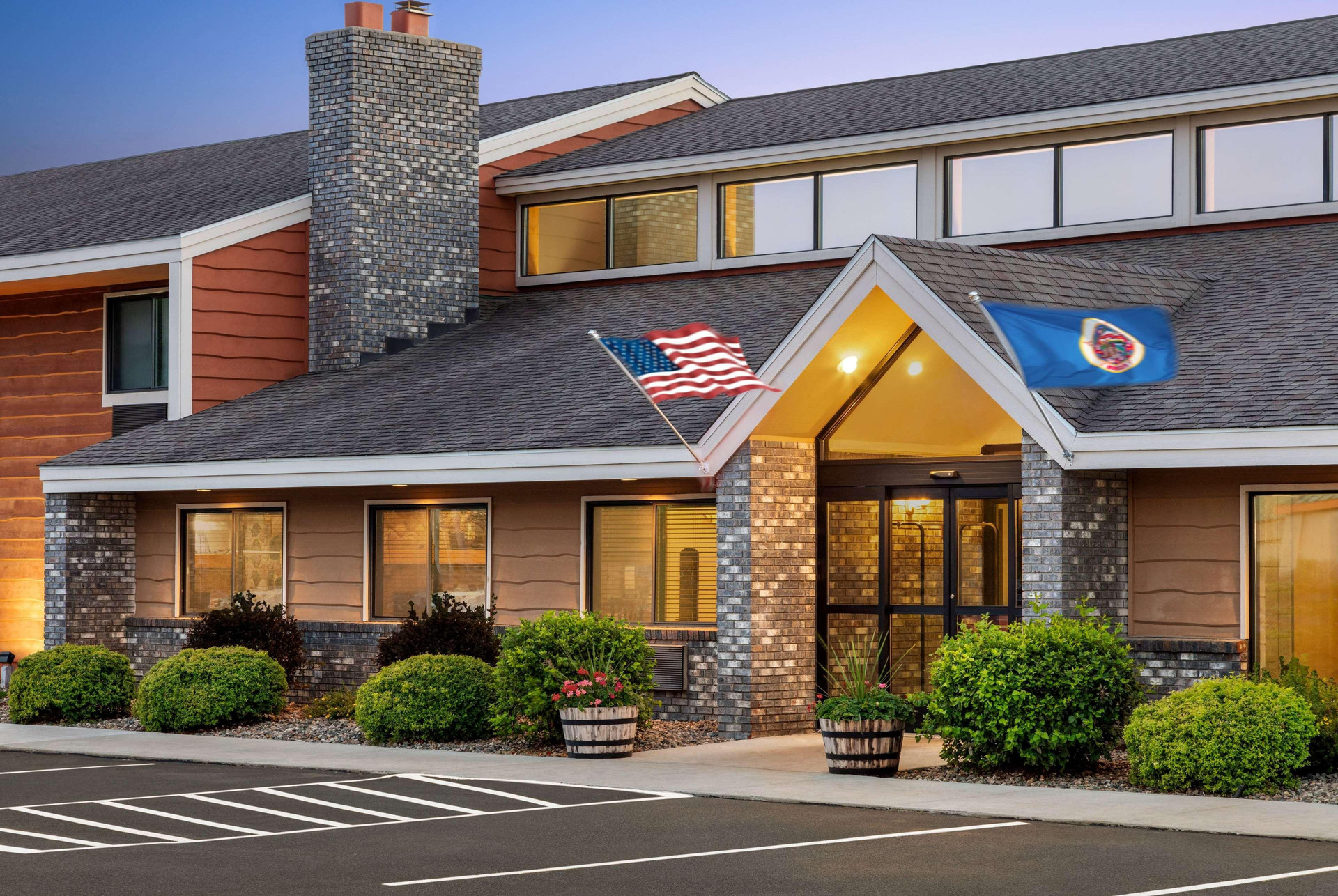 Vista Exterior AmericInn by Wyndham Bemidji