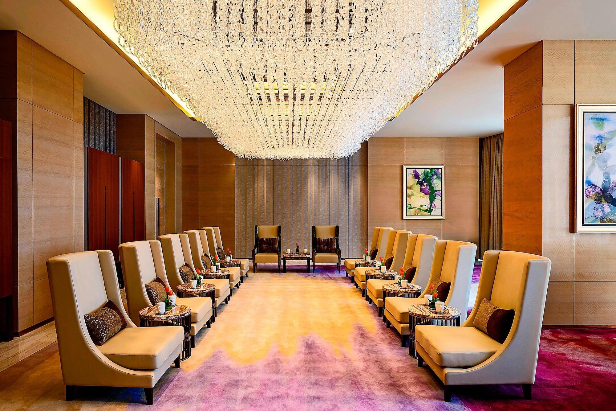 Vista Lobby Sheraton Huzhou Taihu Lake Hot Spring Resort & Spa