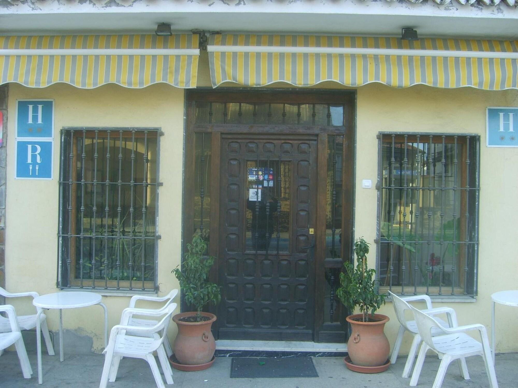 Vista Exterior Hotel Hispanidad