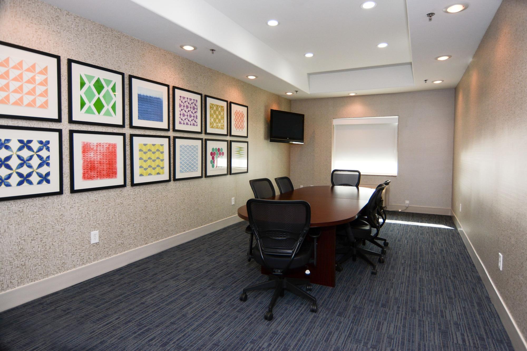 Sala de Reuniones Holiday Inn Express & Suites New Boston by IHG