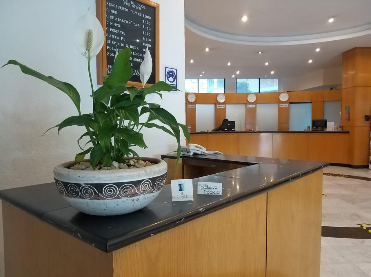 Vista Lobby El Diplomatico Hotel