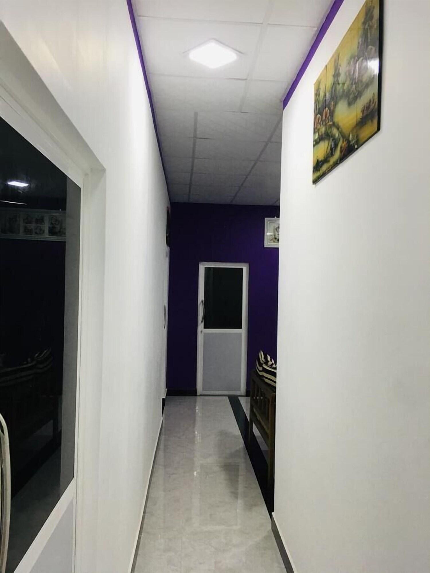 Varios Grand Star Guest House