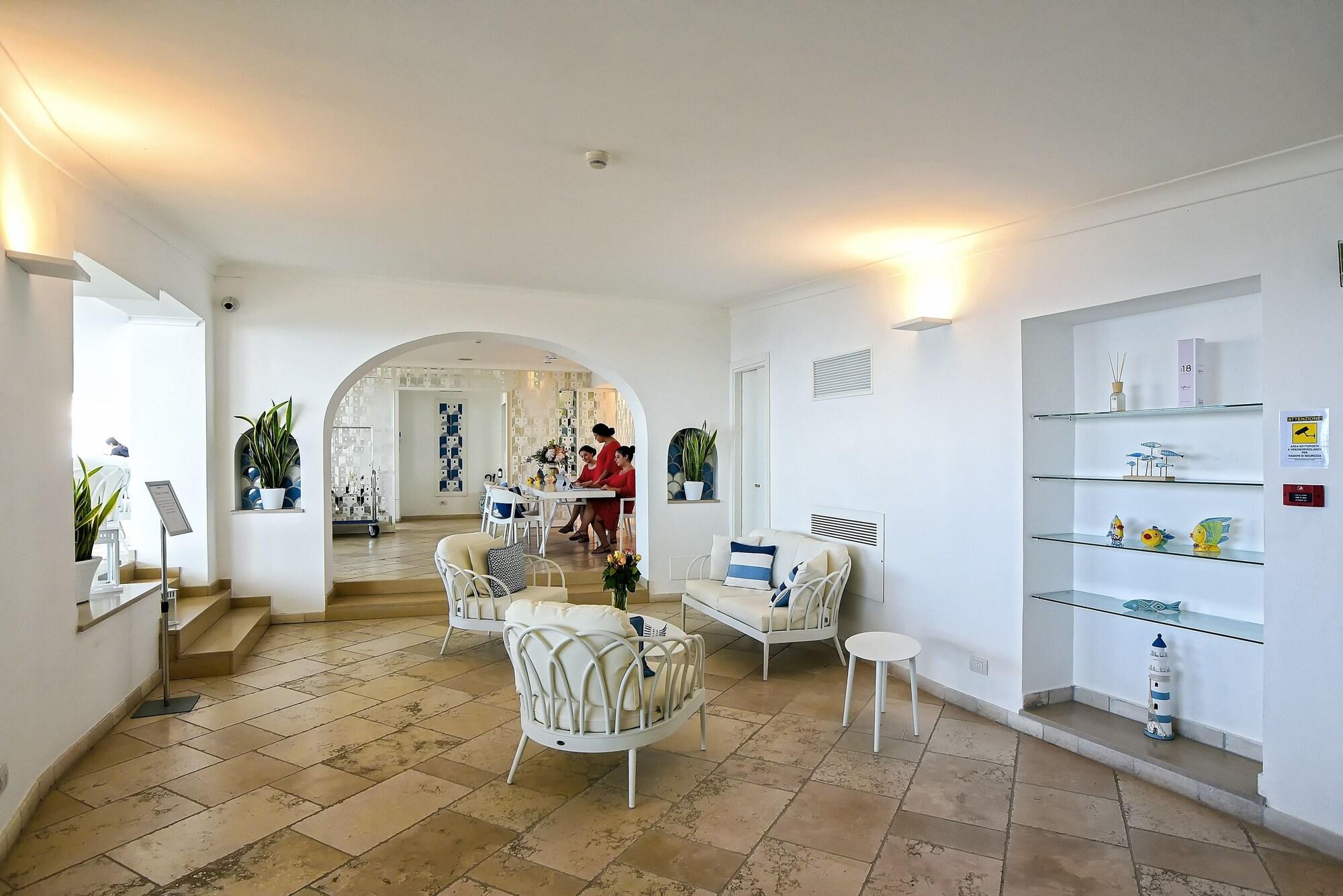 Vista Lobby Hotel Montemare
