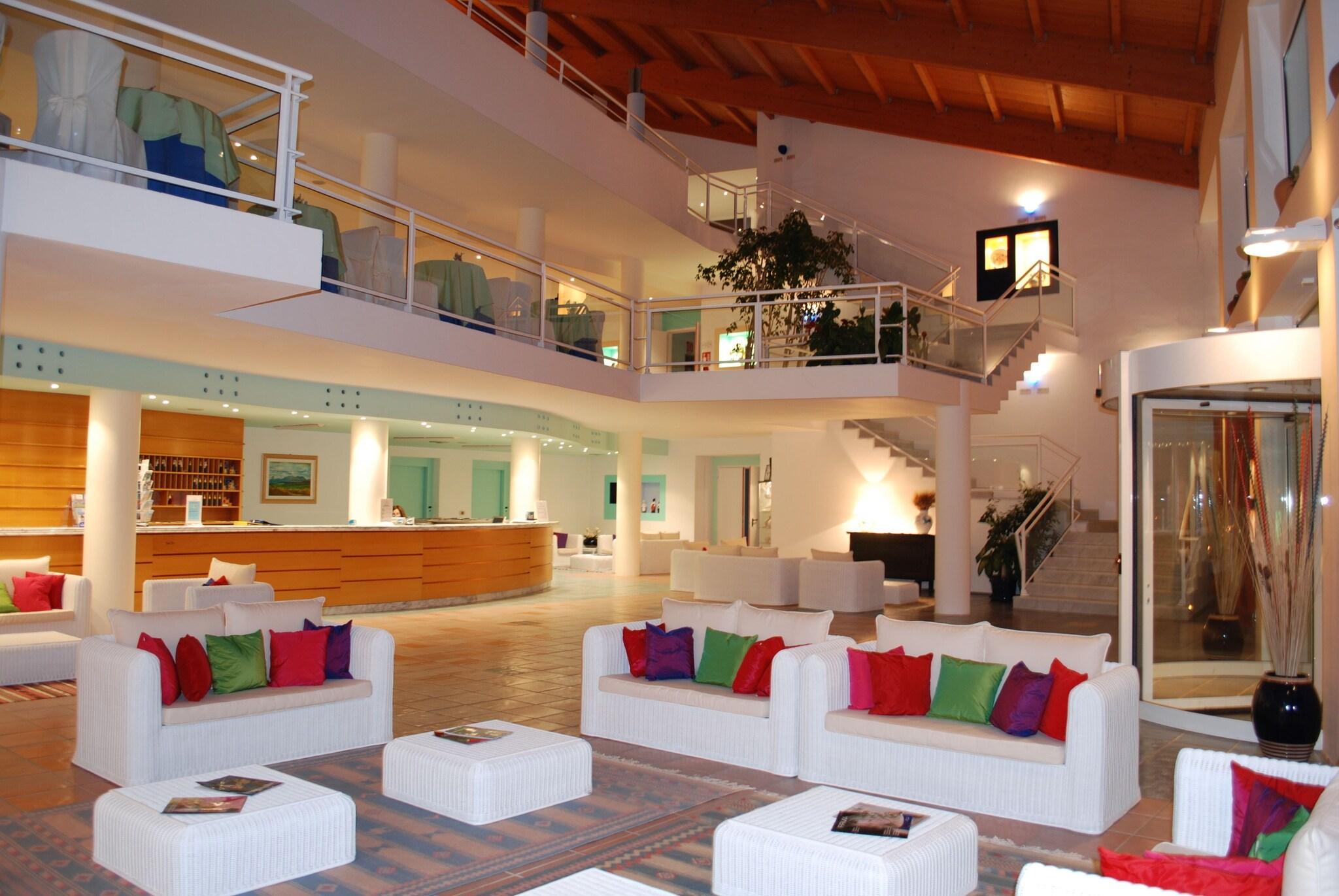 Vista Lobby Luna Lughente