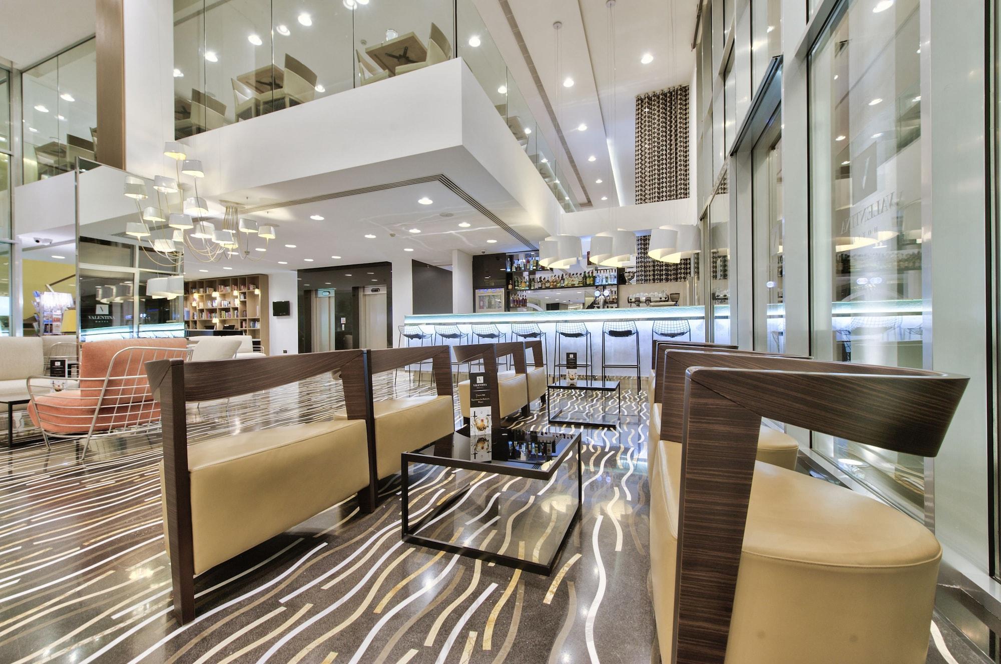 Vista Lobby Hotel Valentina
