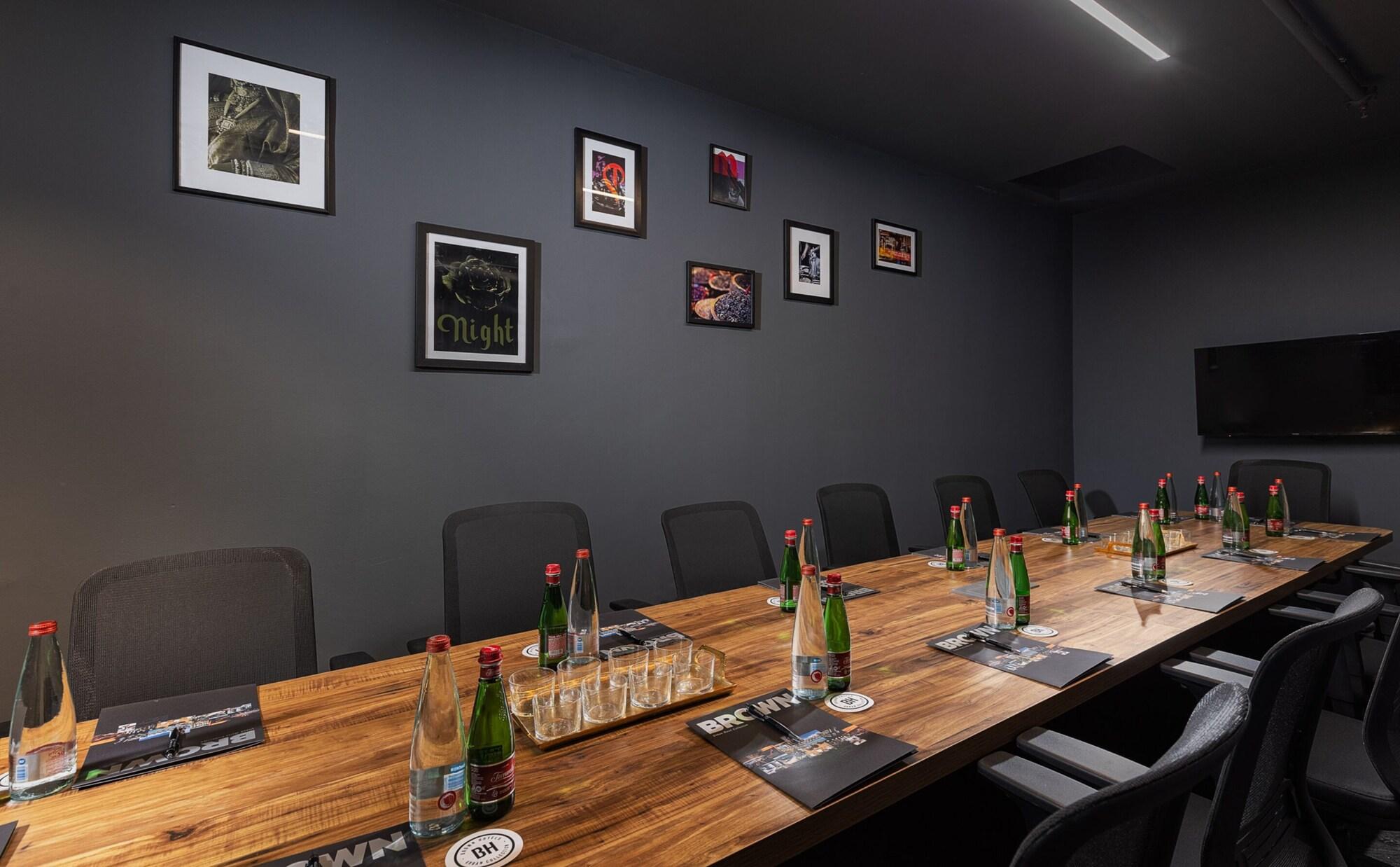 Sala de Reuniones Brown Machne Yehuda