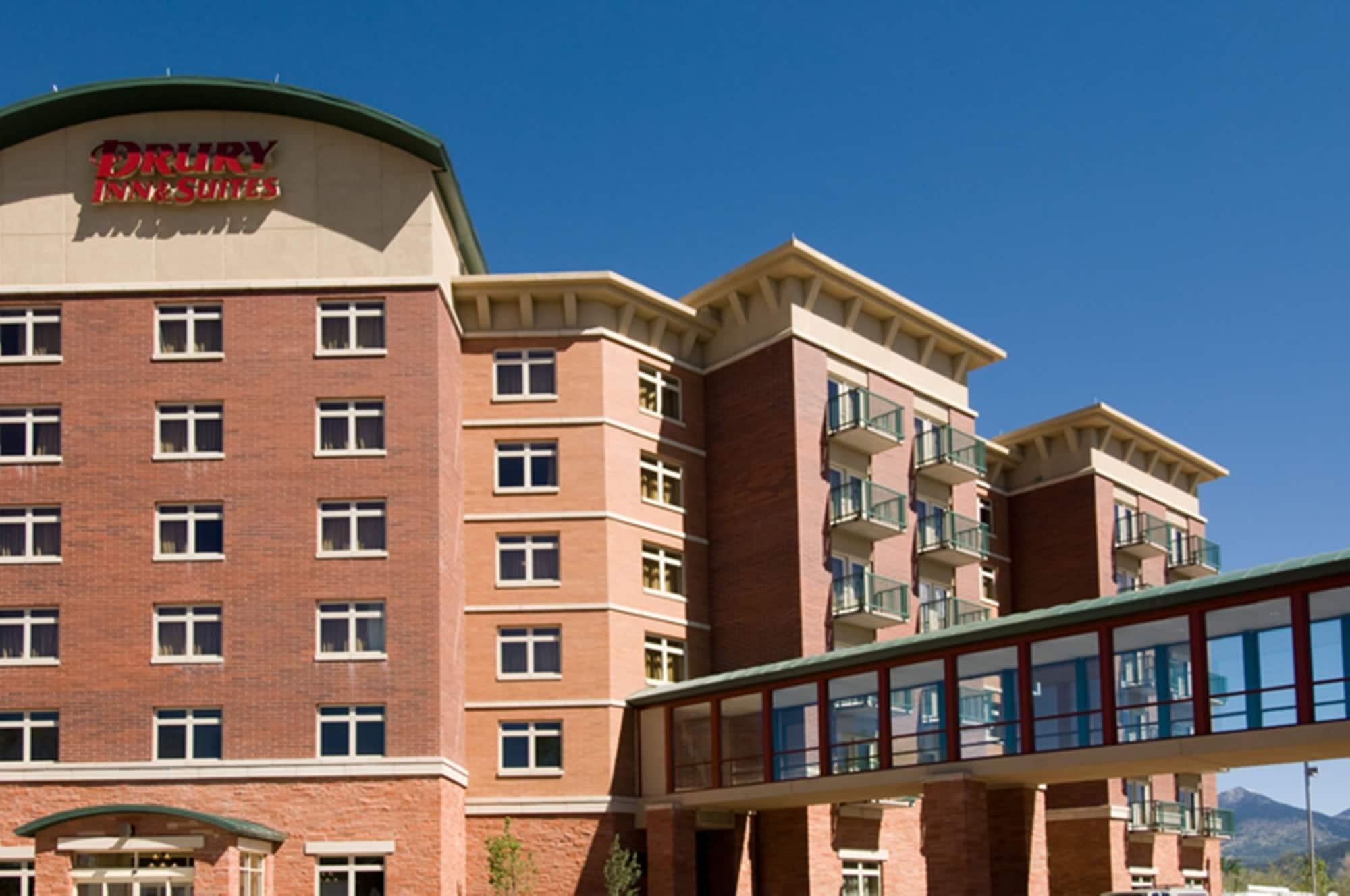 Vista Exterior Drury Inn & Suites Flagstaff