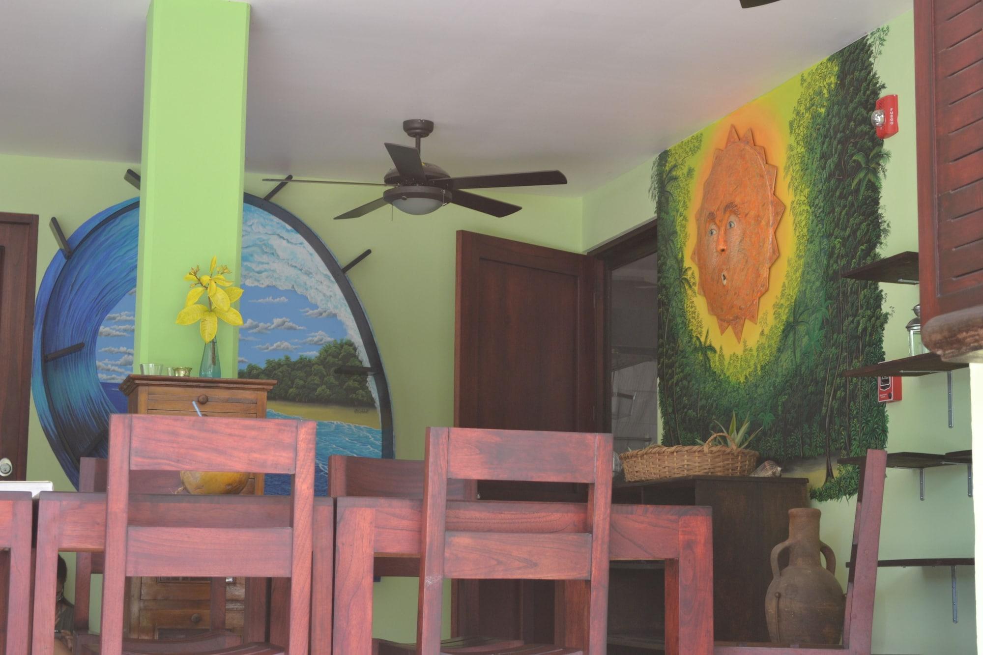 Restaurant Mavi Surf Hotel