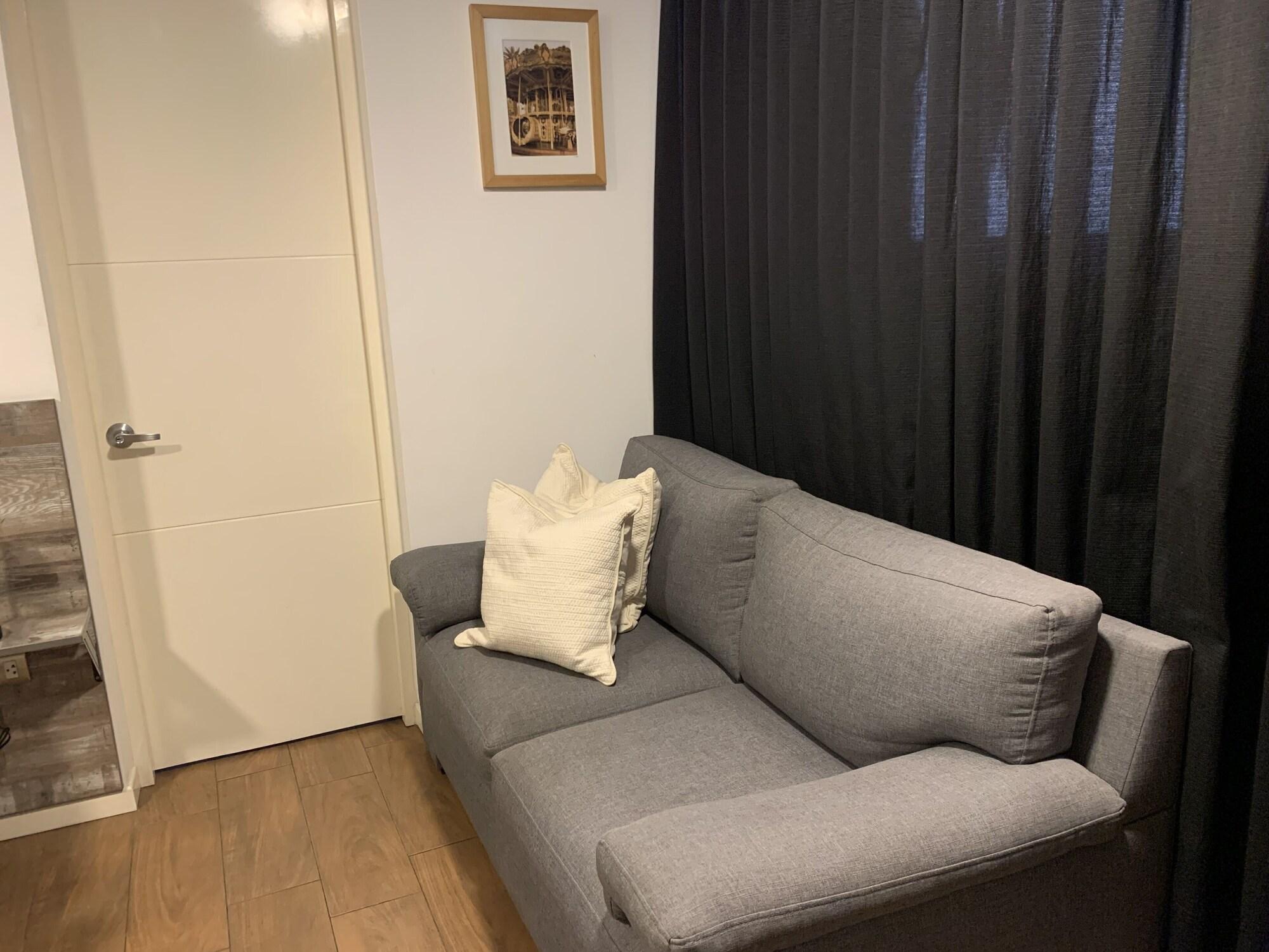 Comodidades del Alojamiento Suite en San Isidro-Frente al Supermercado Vivanda