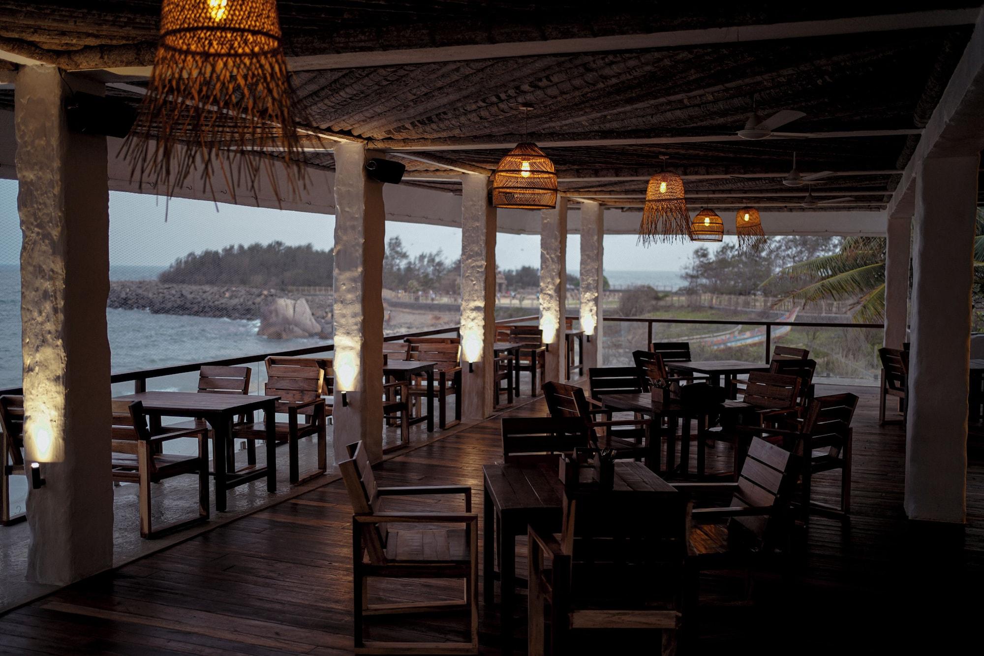 Restaurant Sea Breeze Beach Resort