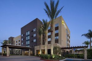 Alojamiento - SunCoast Park Hotel Anaheim Resort, Tapestry by Hilton