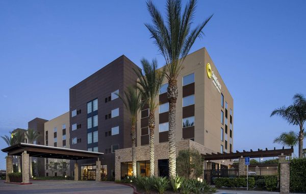 SunCoast Park Hotel Anaheim Resort, Tapestry by Hilton