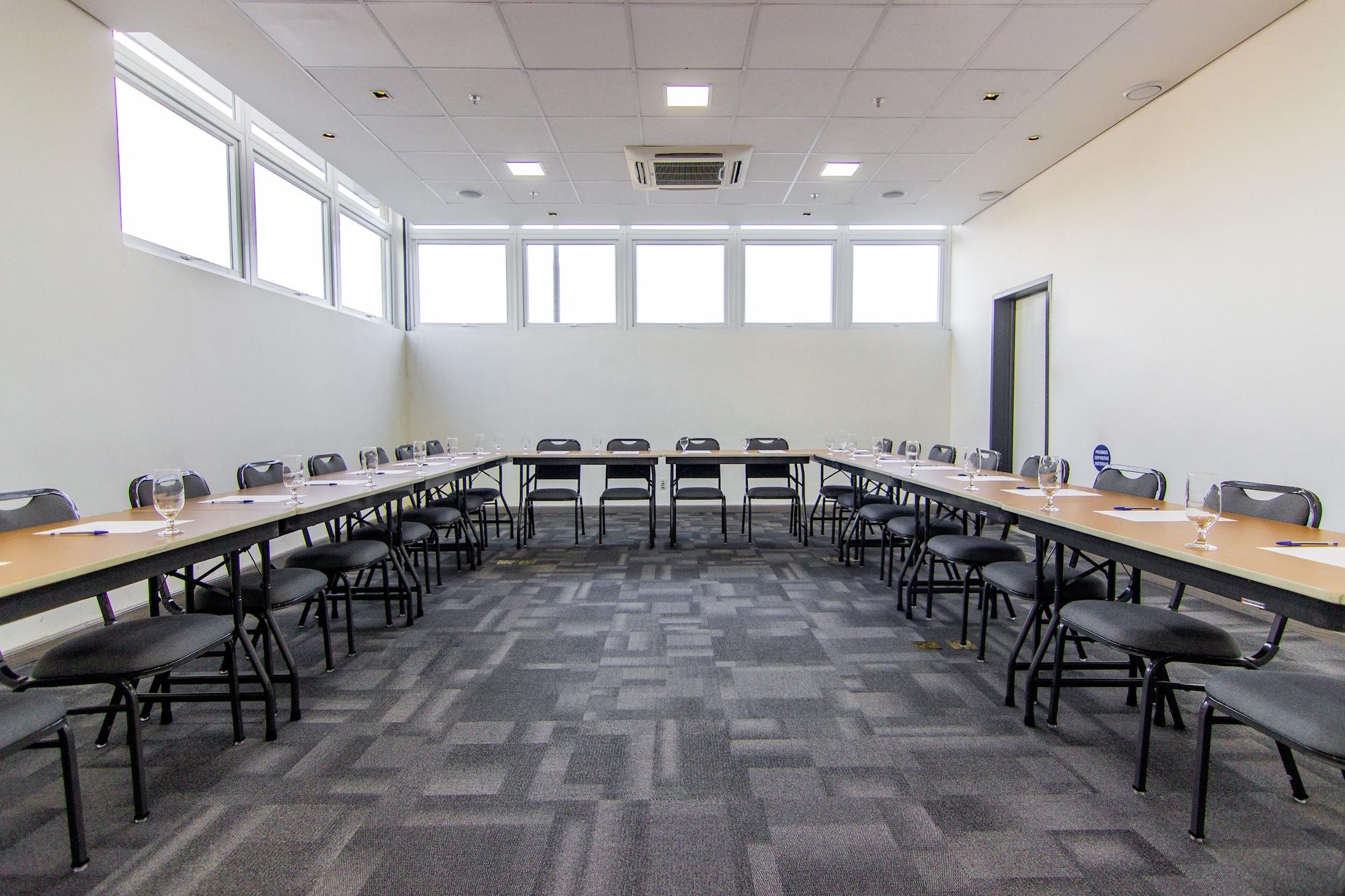 Sala de Reuniones ibis Porto Alegre Assis Brasil