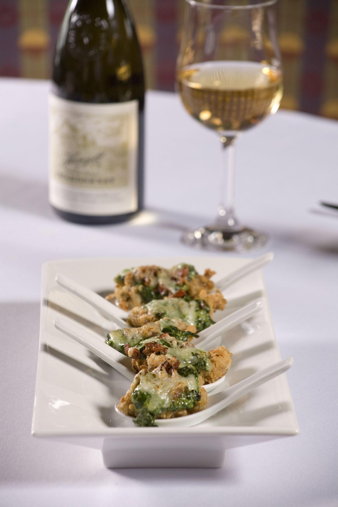 Bar/Salón Lake Opechee Inn and Spa