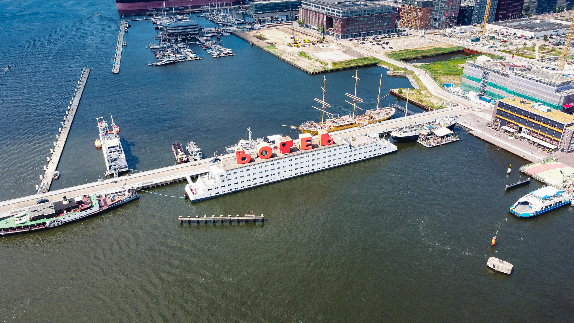 Vista Exterior Botel