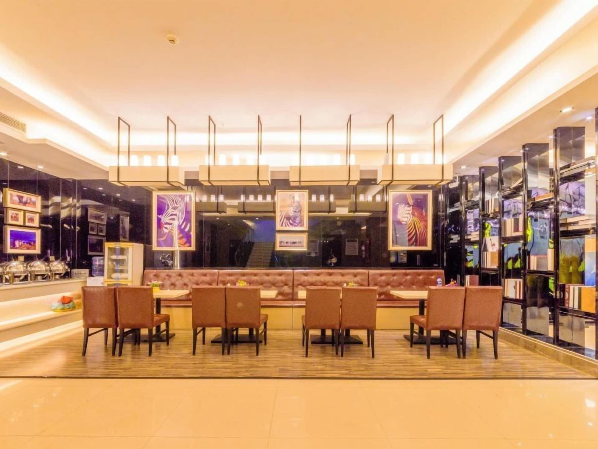 Restaurant Penguin Airport hotel&free shuttle bus