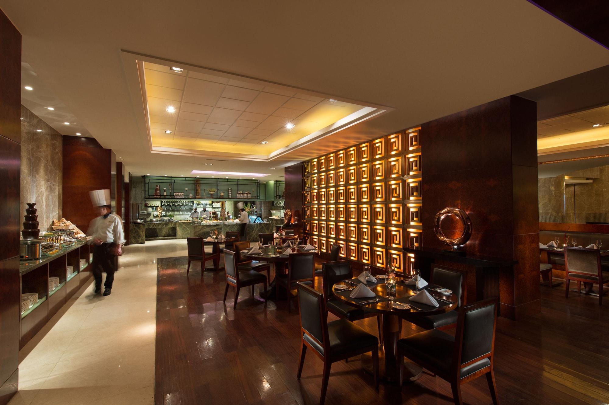 Restaurant DoubleTree by Hilton Hotel Qinghai - Golmud