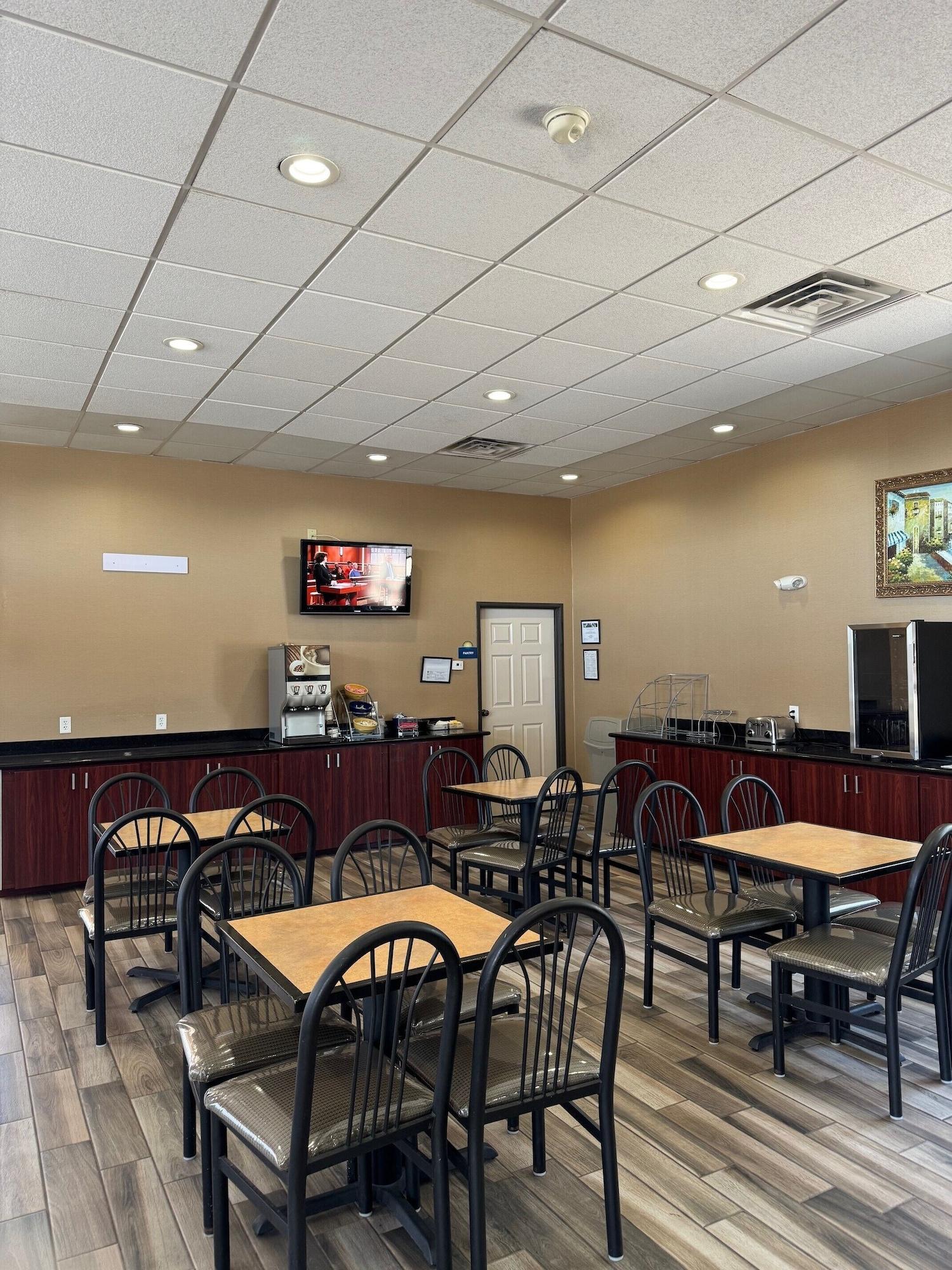 Restaurant Days Inn by Wyndham Central San Antonio NW Medical Center