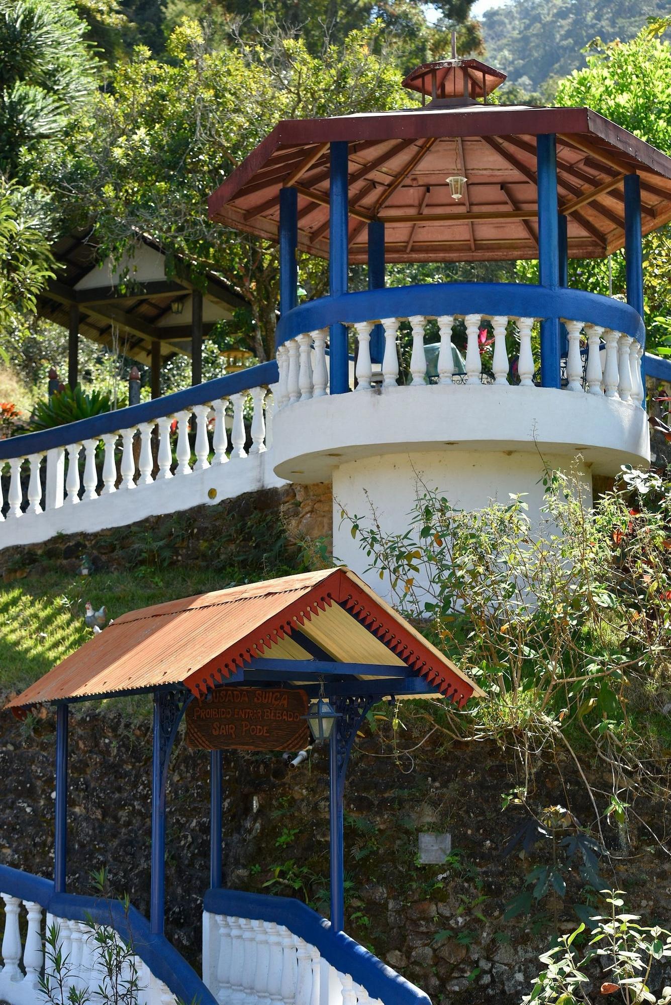 Vista Exterior Pousada Suiça