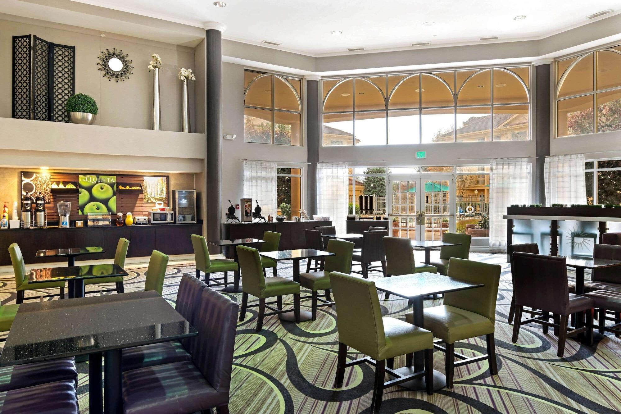 Restaurant La Quinta Inn & Suites by Wyndham Macon