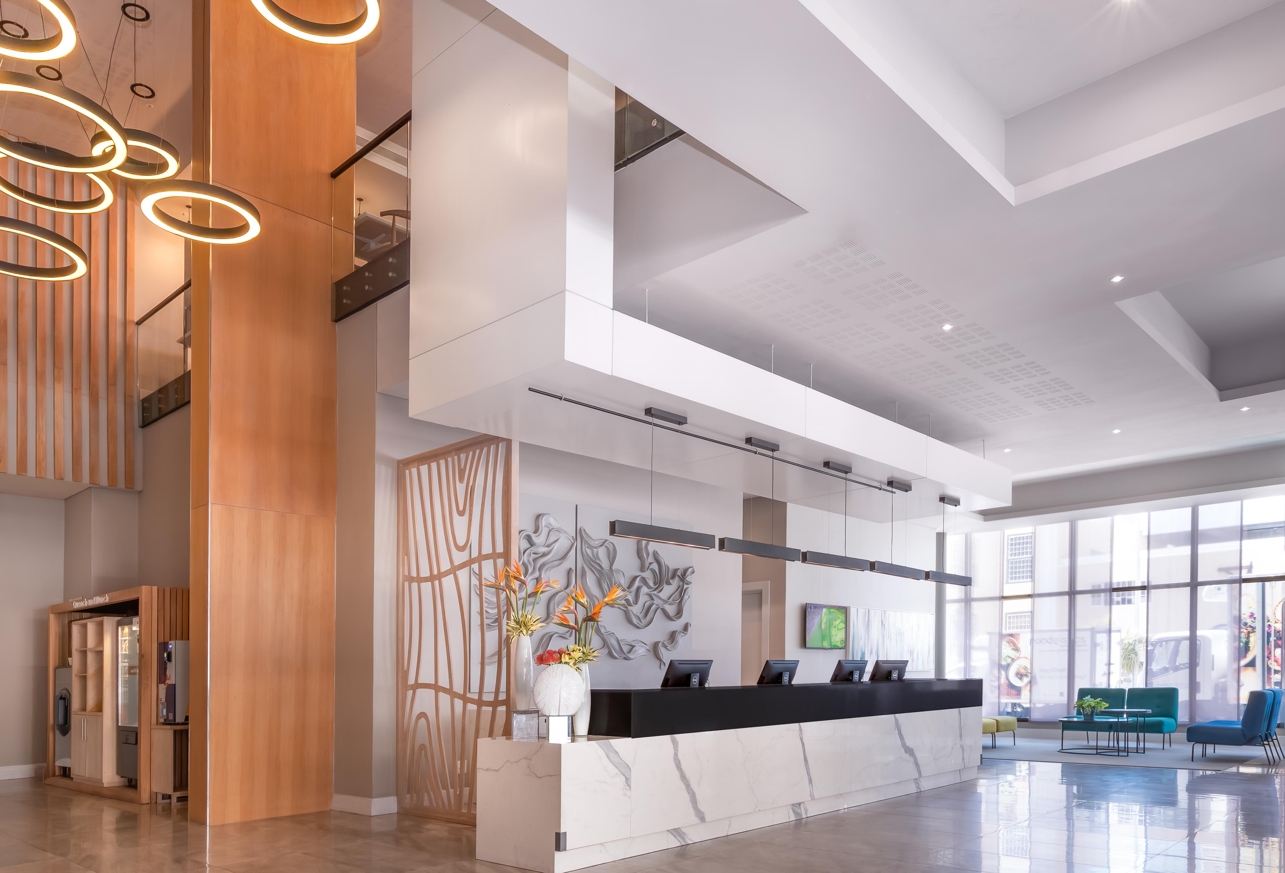 Vista Lobby Stayeasy Cape Town City Bowl