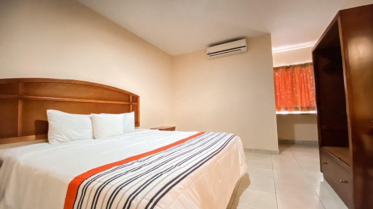 Quarto Hotel Express Inn Juchitan