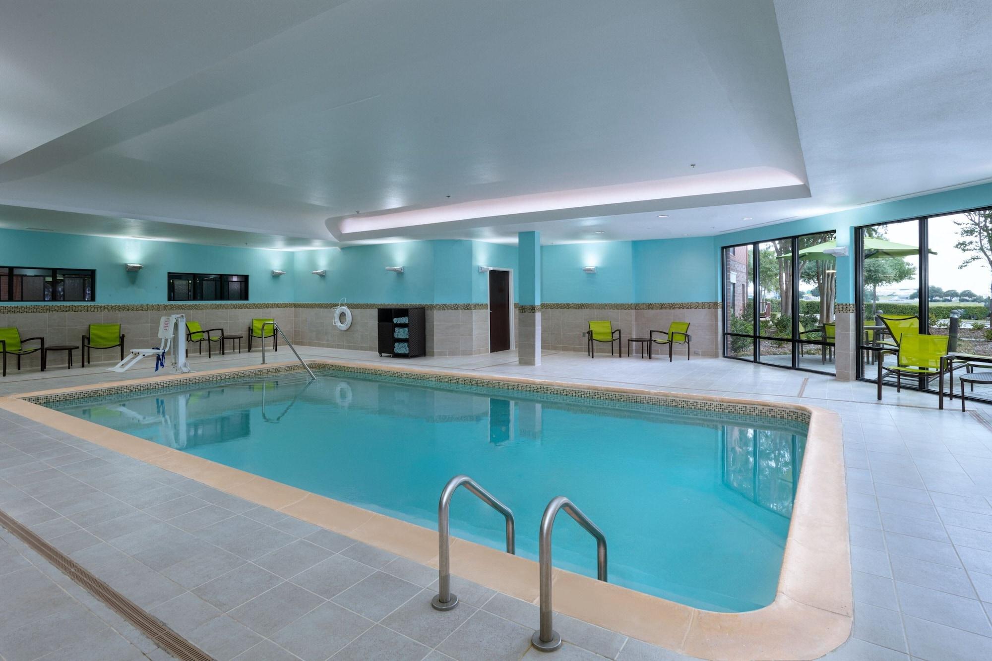 Vista Piscina SpringHill Suites by Marriott DFW Airport East/Las Colinas