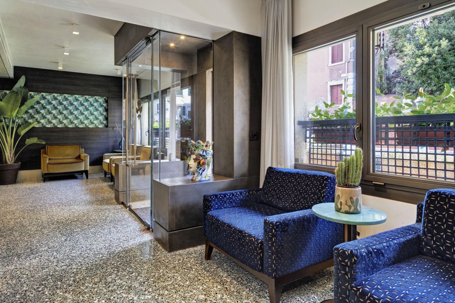 Vista Lobby Hotel American Dinesen