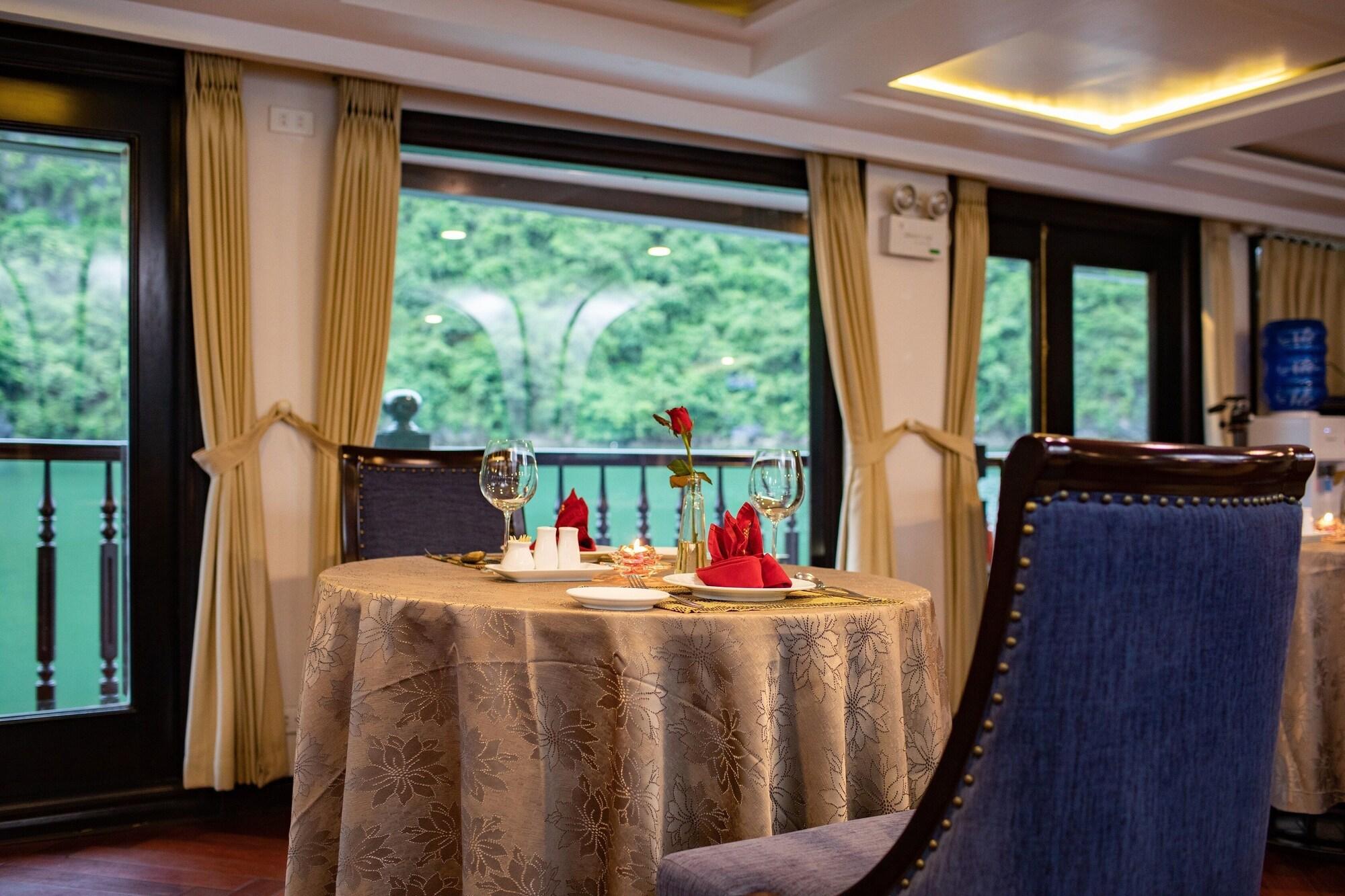 Restaurant Alisa Premier Cruise