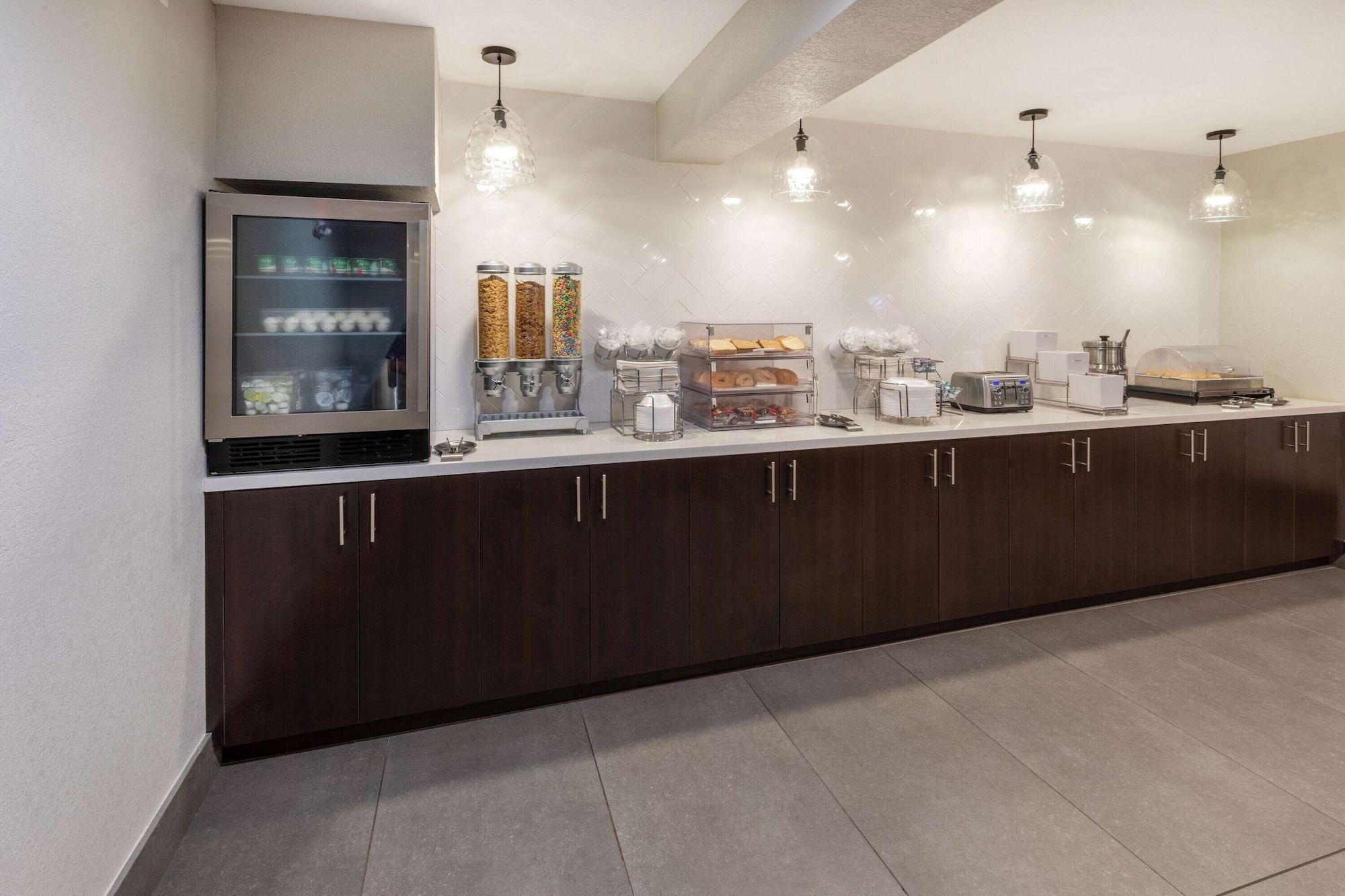 Restaurant La Quinta Inn & Suites by Wyndham Houston NW Brookhollow