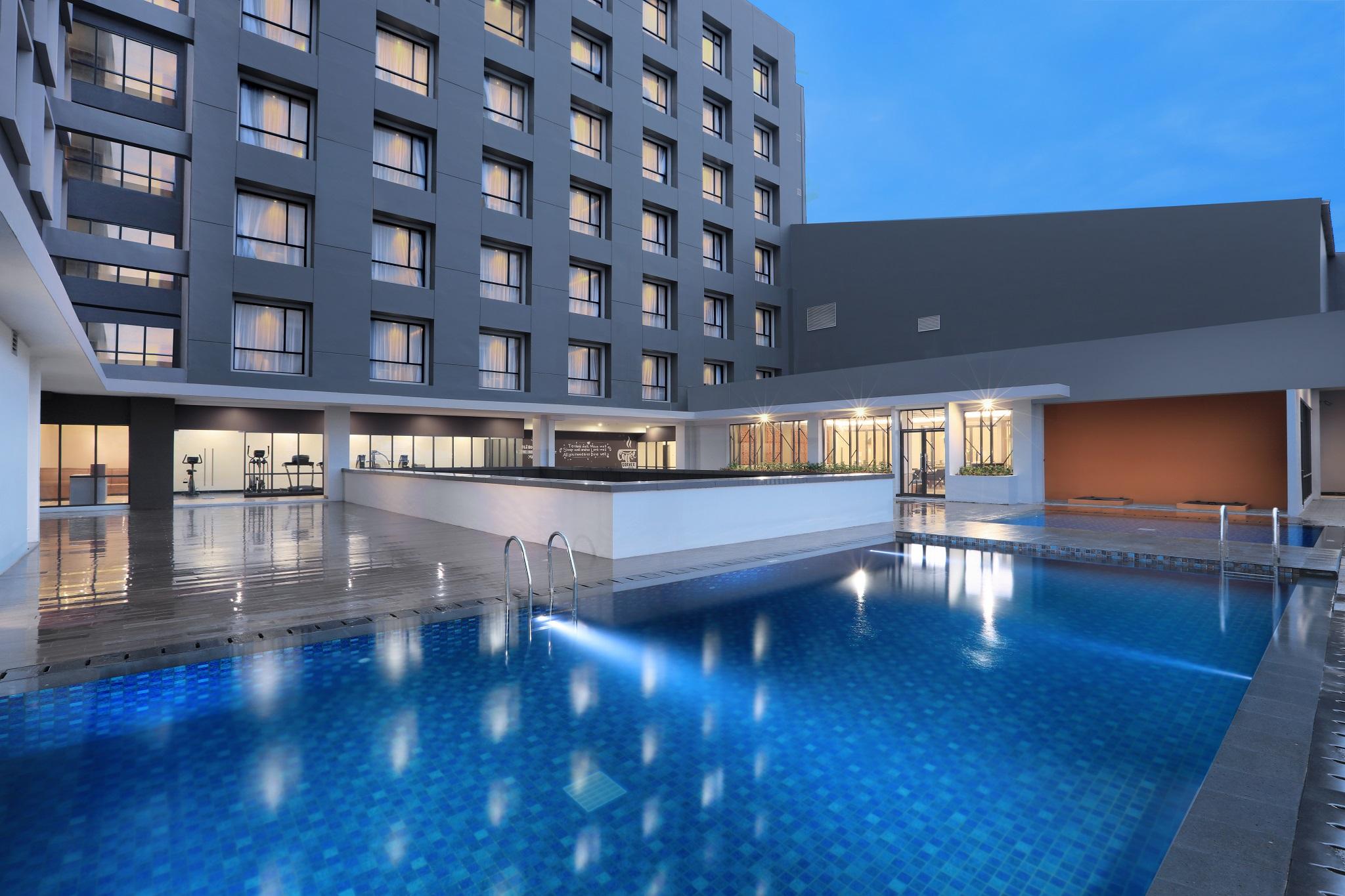 Vista Piscina Harper Palembang