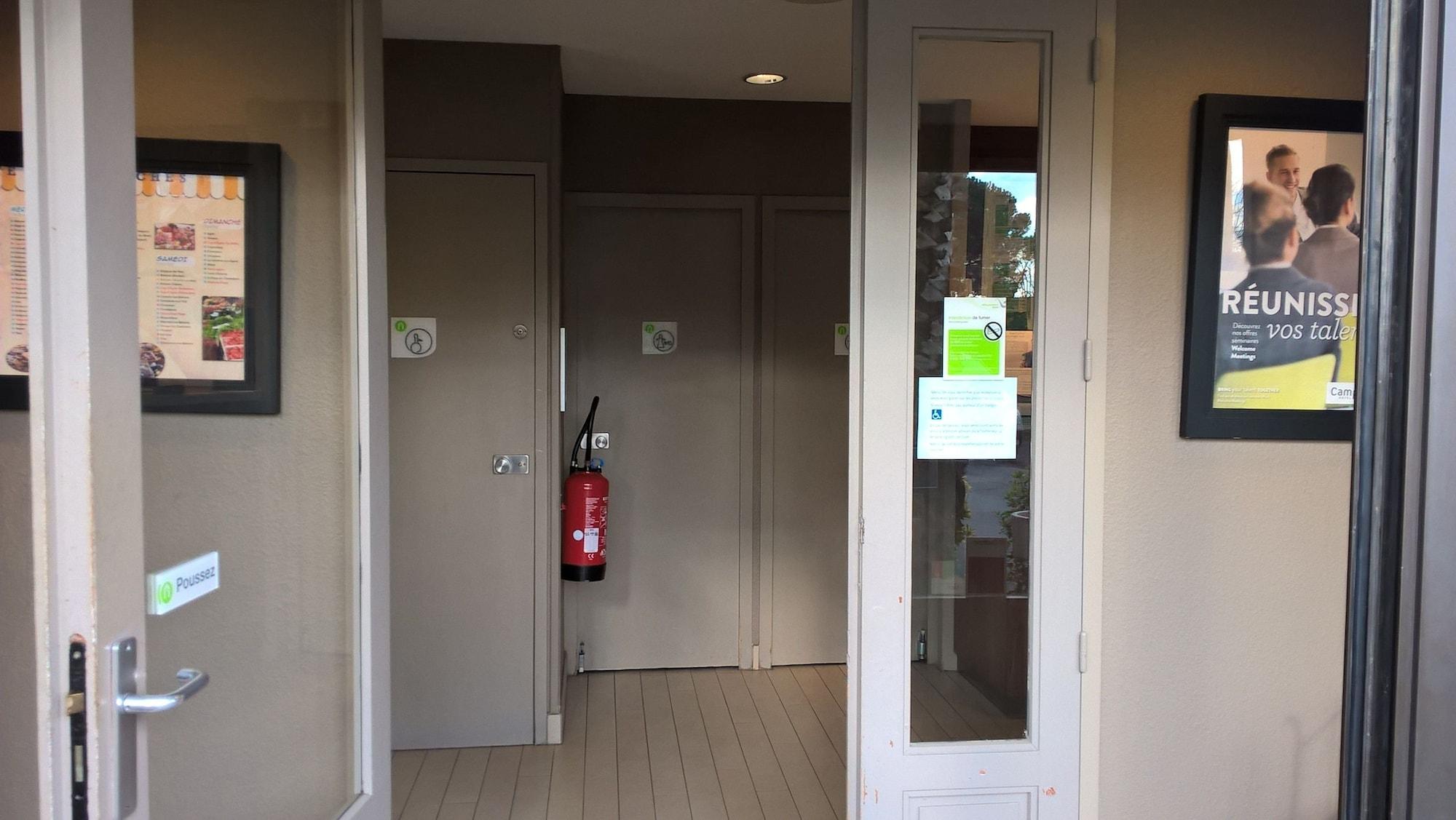 Vista Lobby Hotel Campanile Beziers