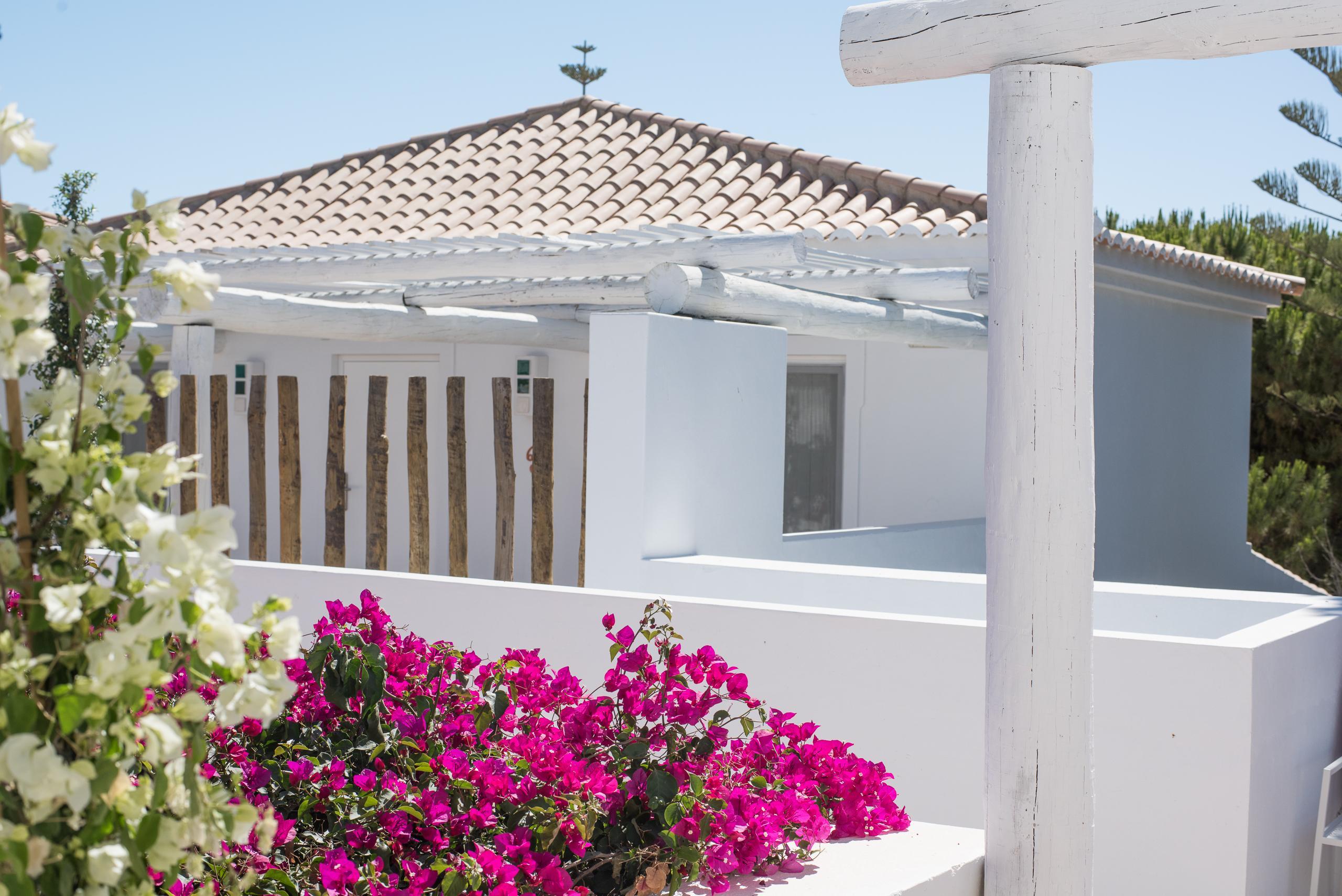 Vista Exterior Octant Vila Monte