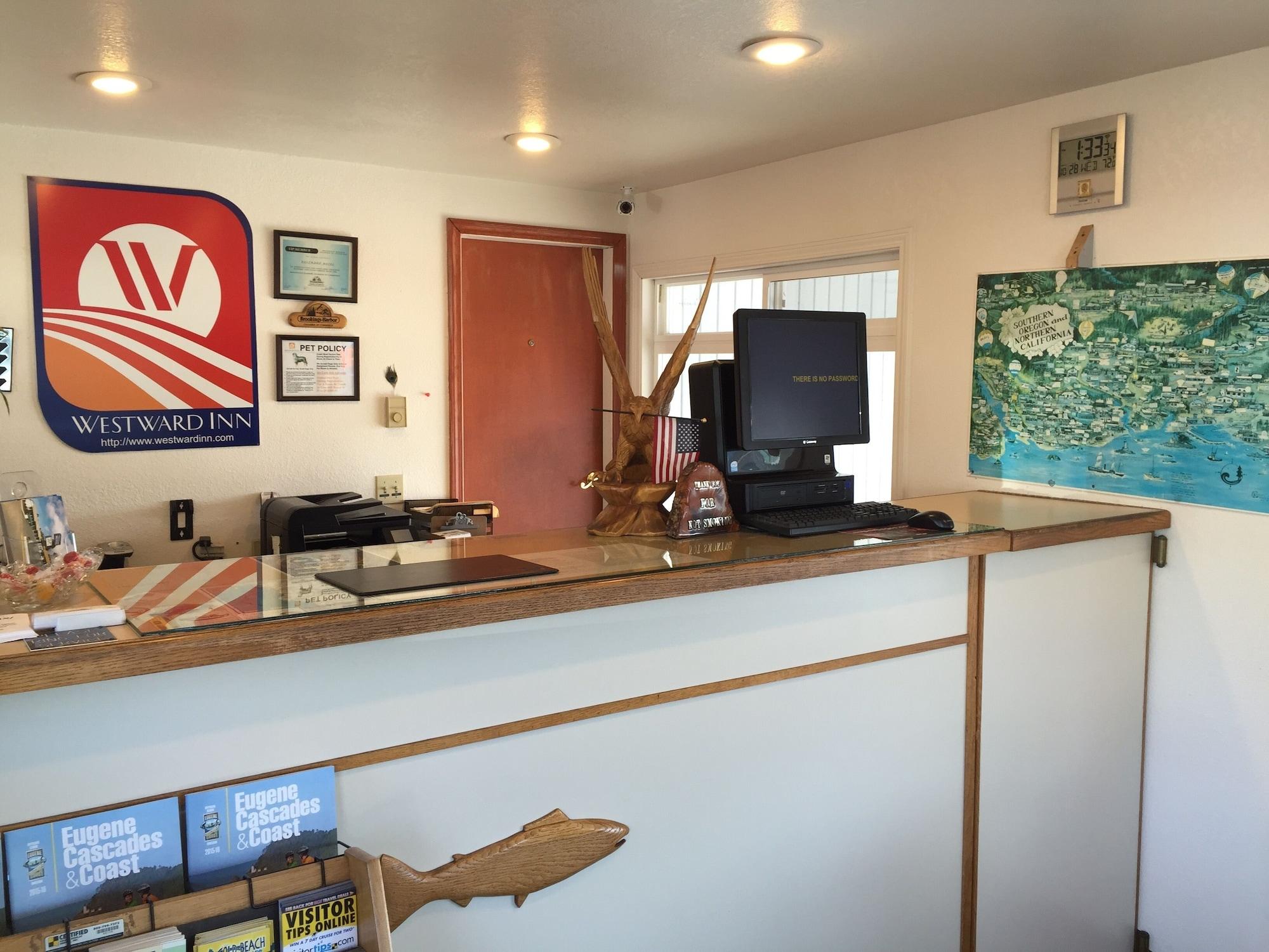 Vista Lobby Westward Inn