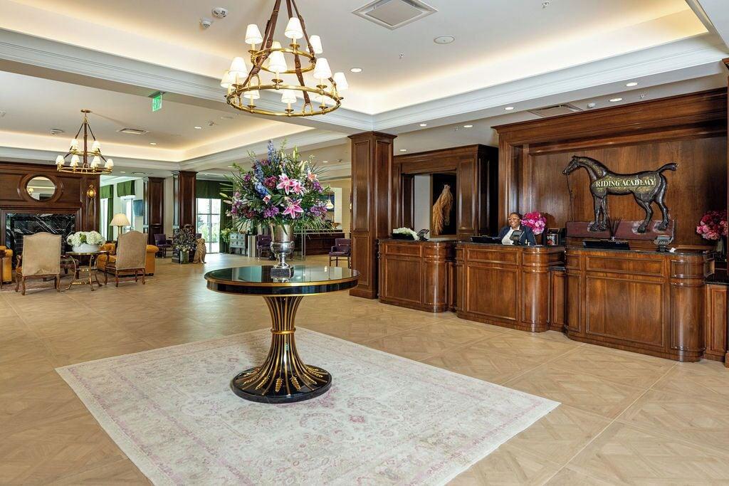Vista Lobby The Riding Academy Hotel