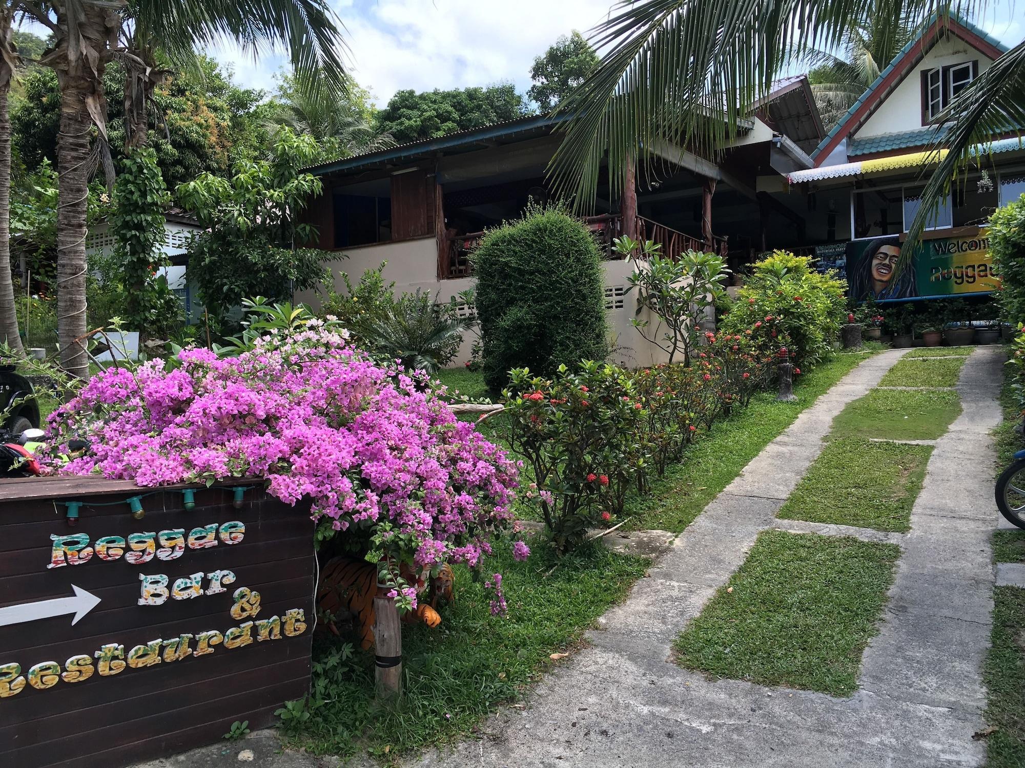 Vista Exterior Reggae Village