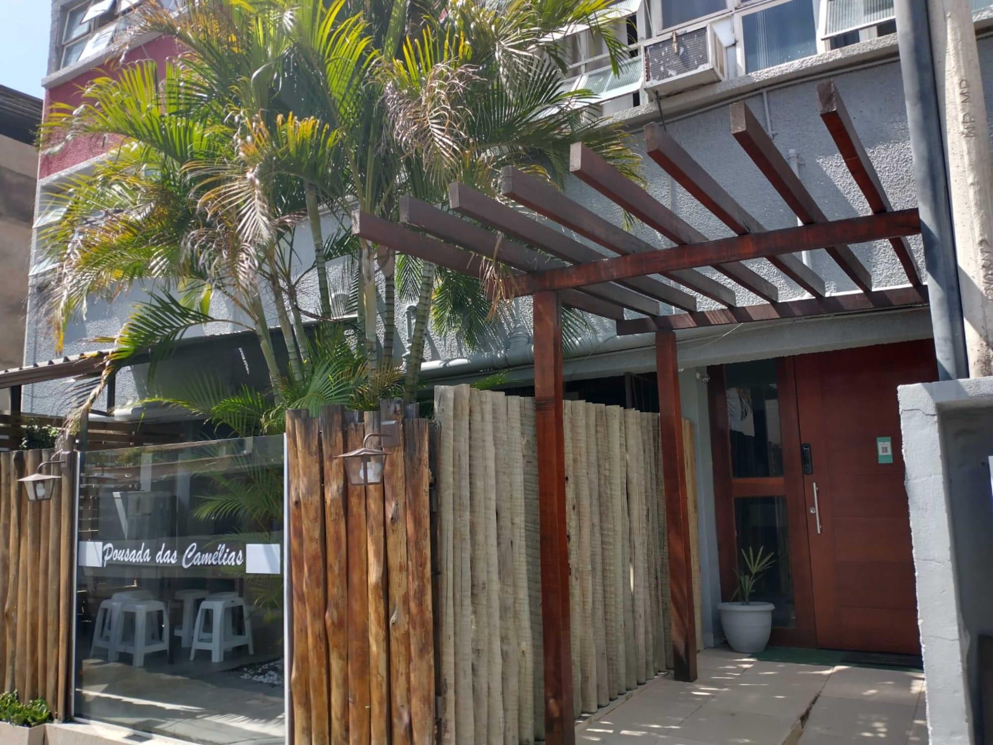 Vista Exterior Pousada Camelias