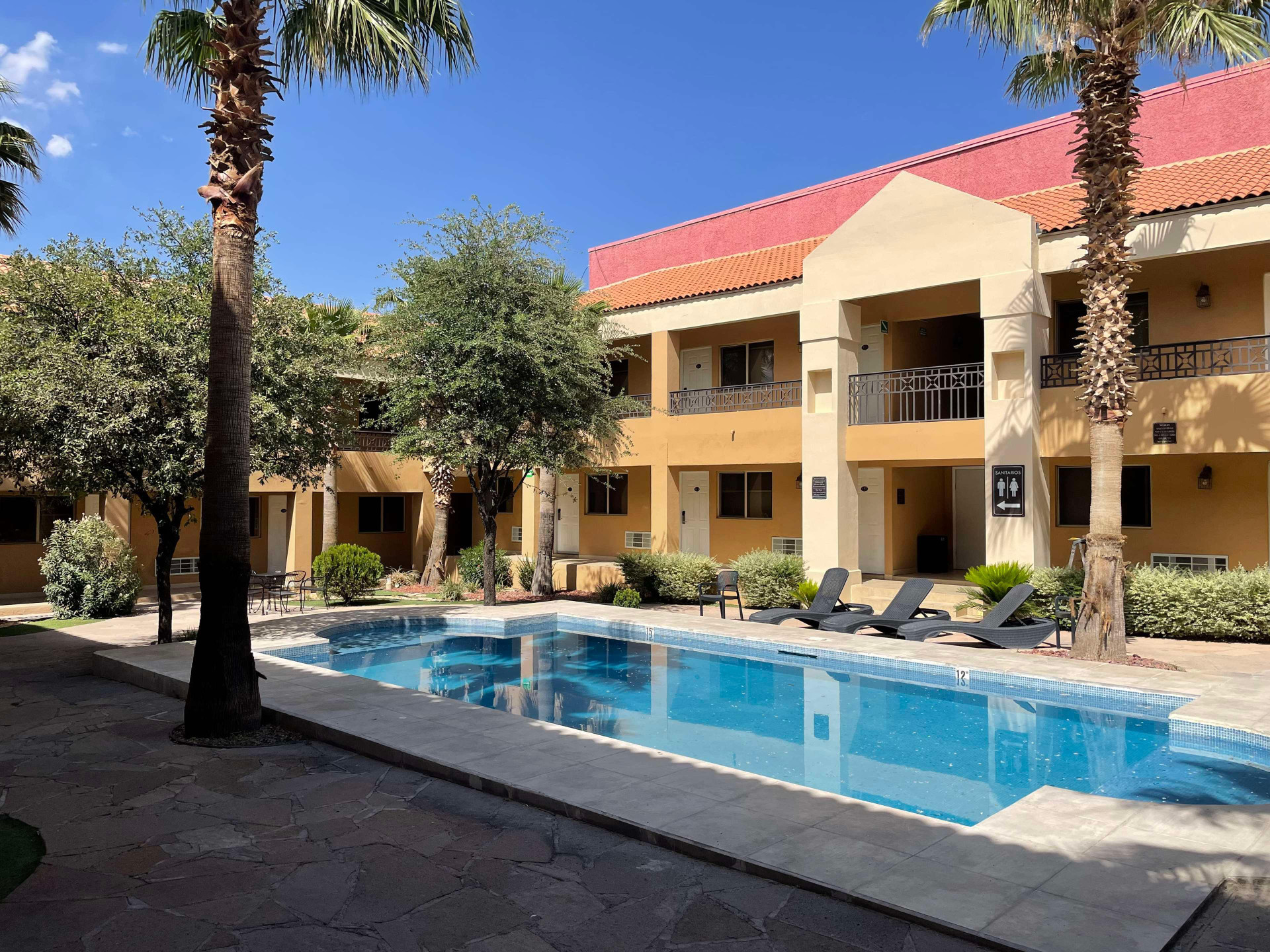 Vista Piscina Best Western Plus Chihuahua Aeropuerto