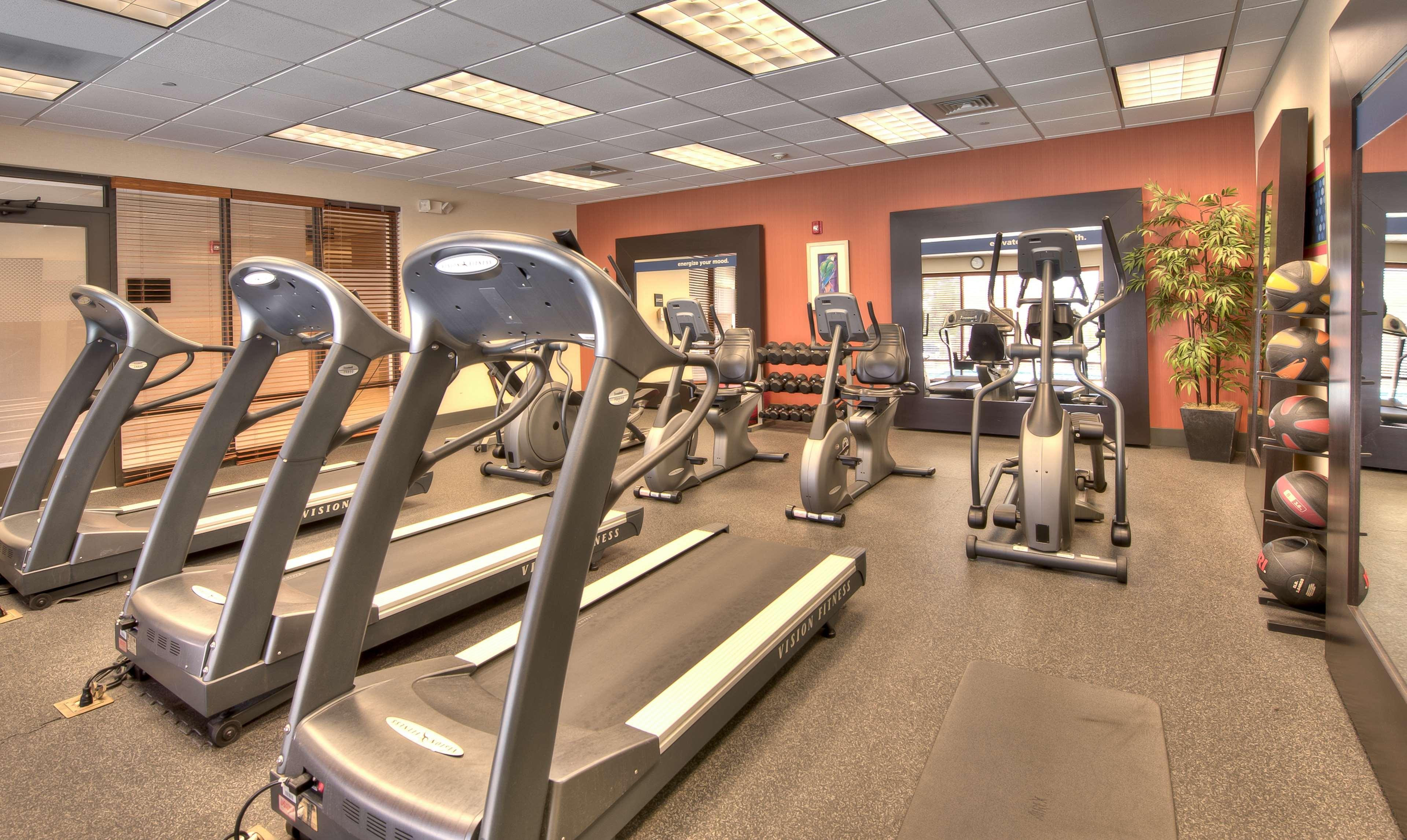 Gimnasio Hampton Inn Wilmington - University Area/Smith Creek Station