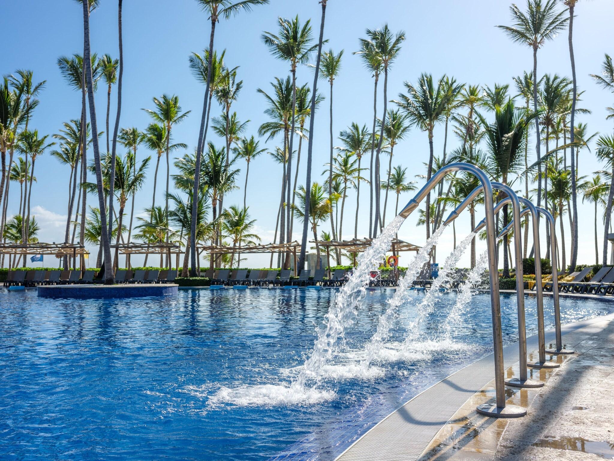 Vista Piscina Barceló Bávaro Beach - Adults Only - All Inclusive