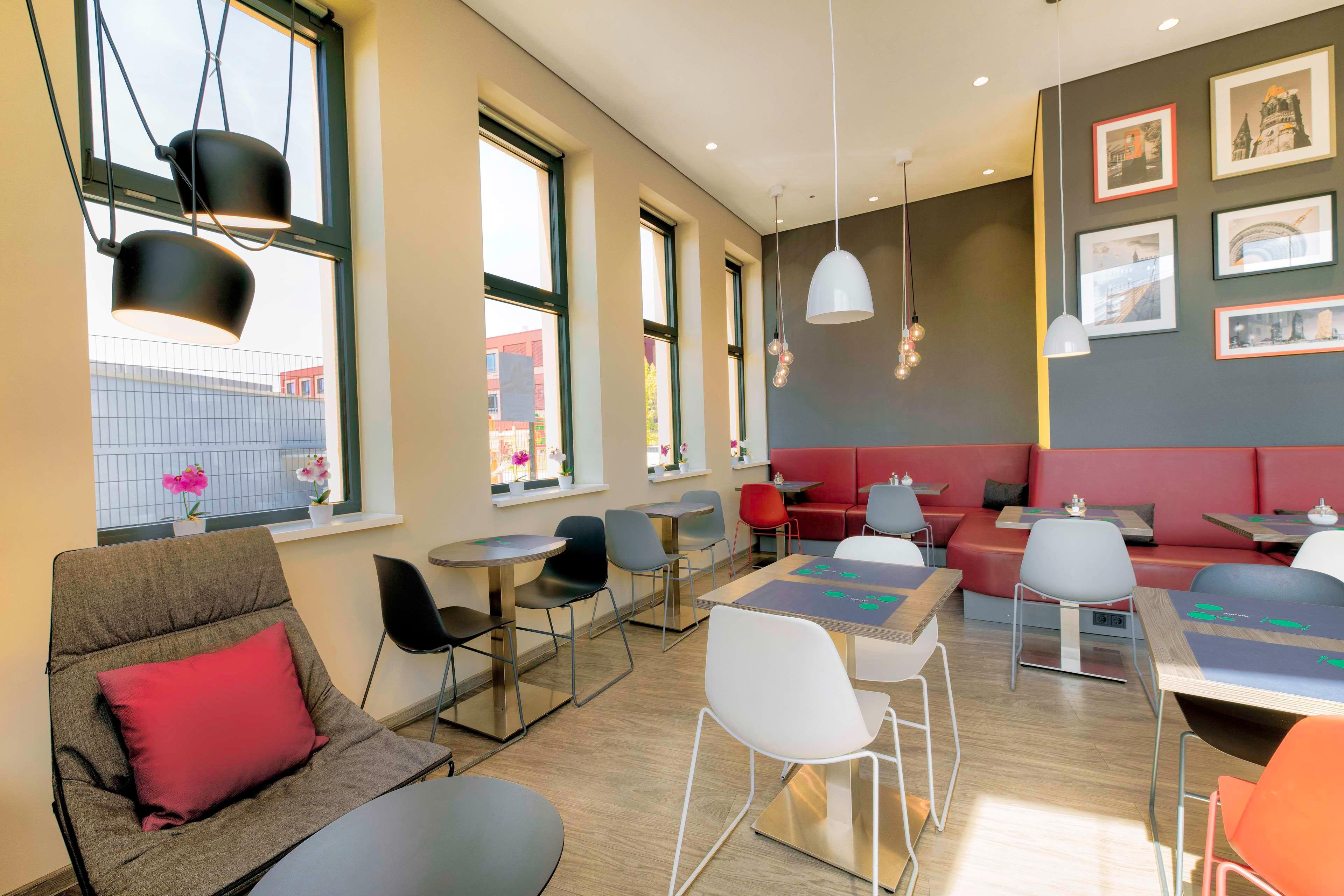 Bar/Salón Campanile Berlin Brandenburg Airport